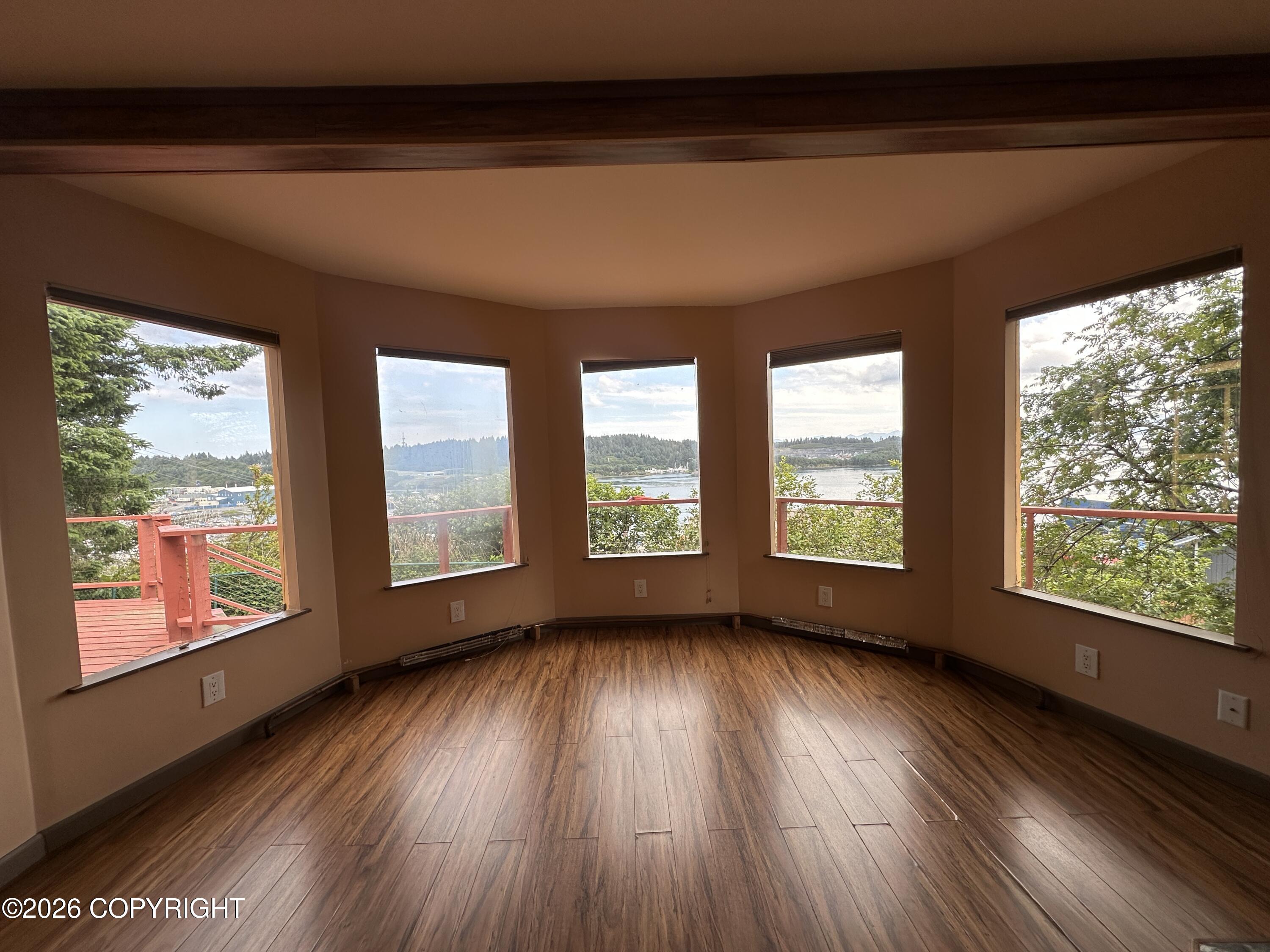 410 Cope Street Property Photo 6