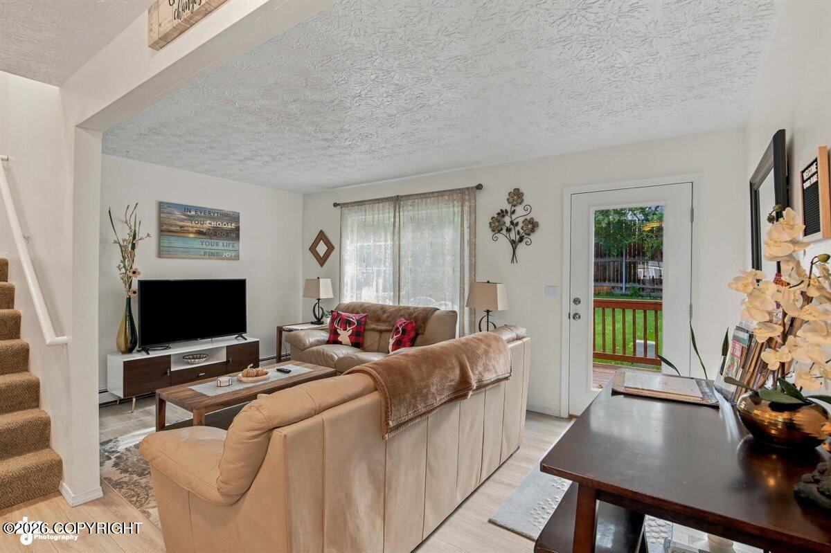 10057 Thimble Berry Drive Property Photo 6