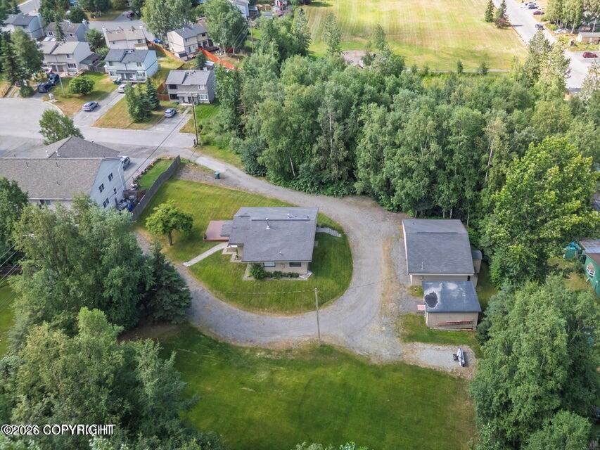 221 Creekside Street Property Photo 1