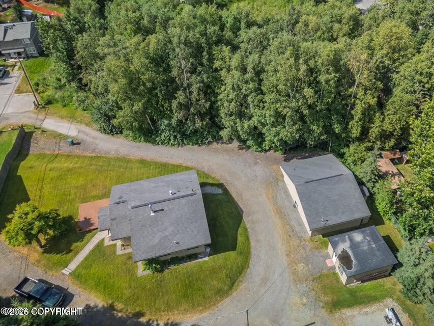 221 Creekside Street Property Photo 21
