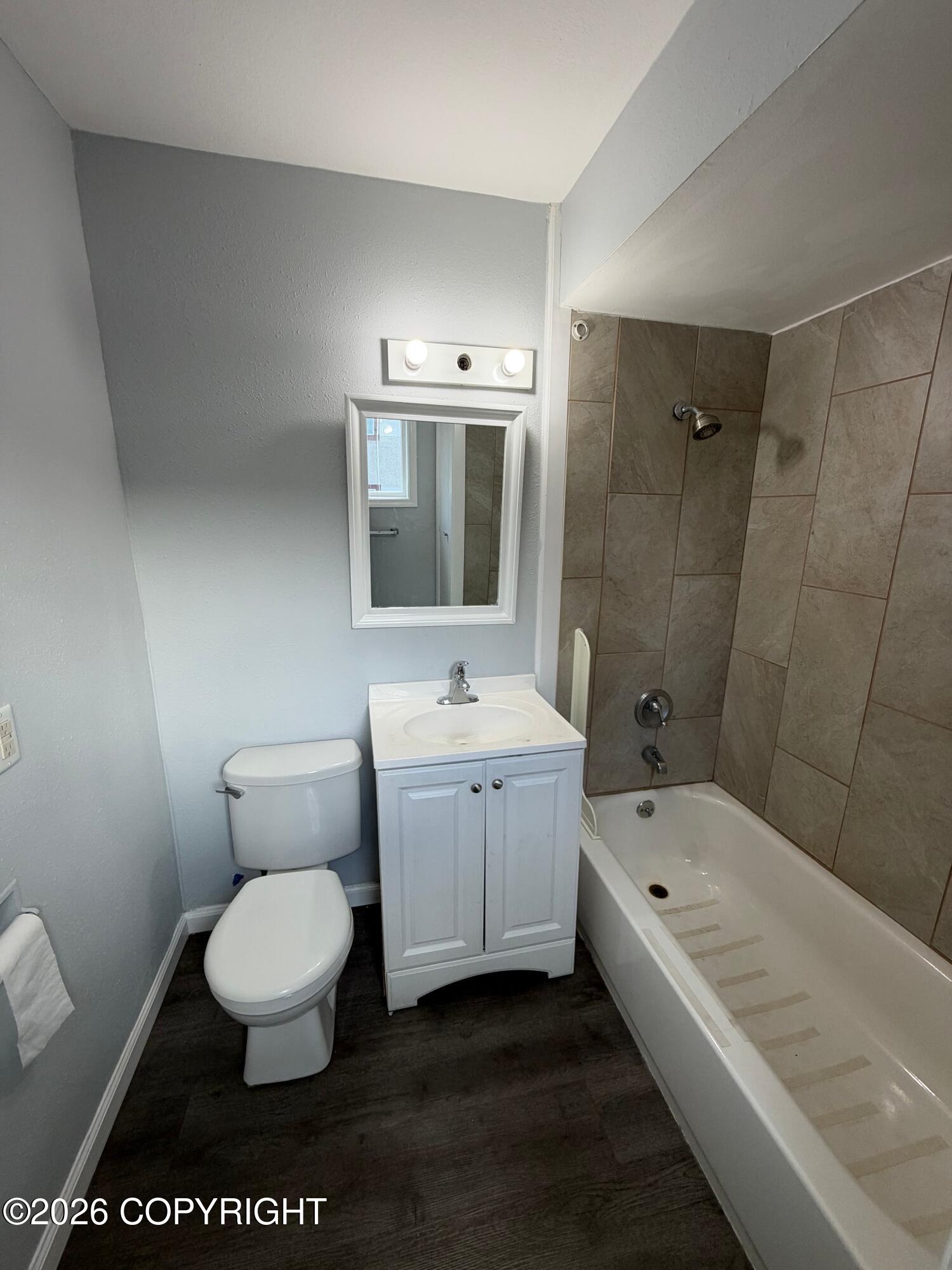 900 W 26th Avenue #7 Property Photo 8
