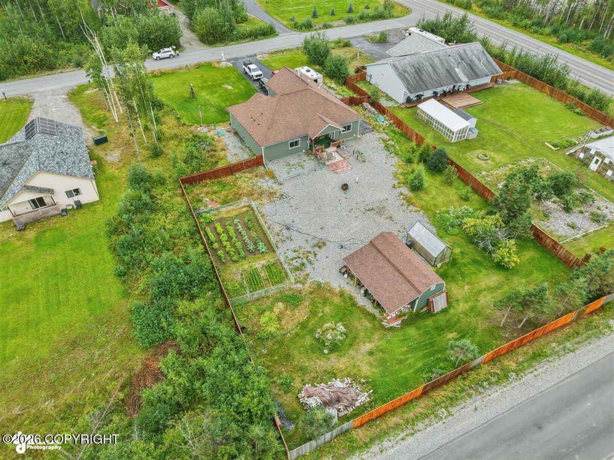 1153 W Jones Drive Property Photo 9