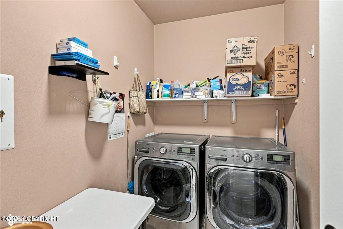 1153 W Jones Drive Property Photo 41