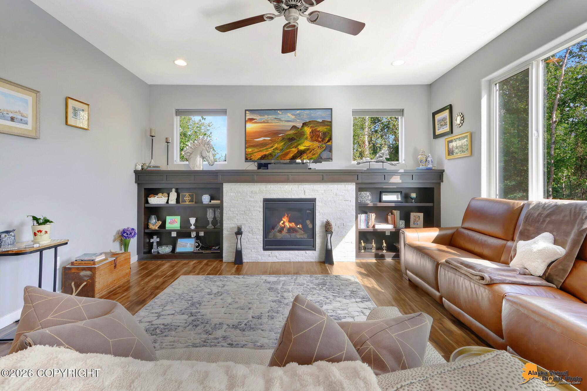 8691 Turlock Drive Property Photo 3