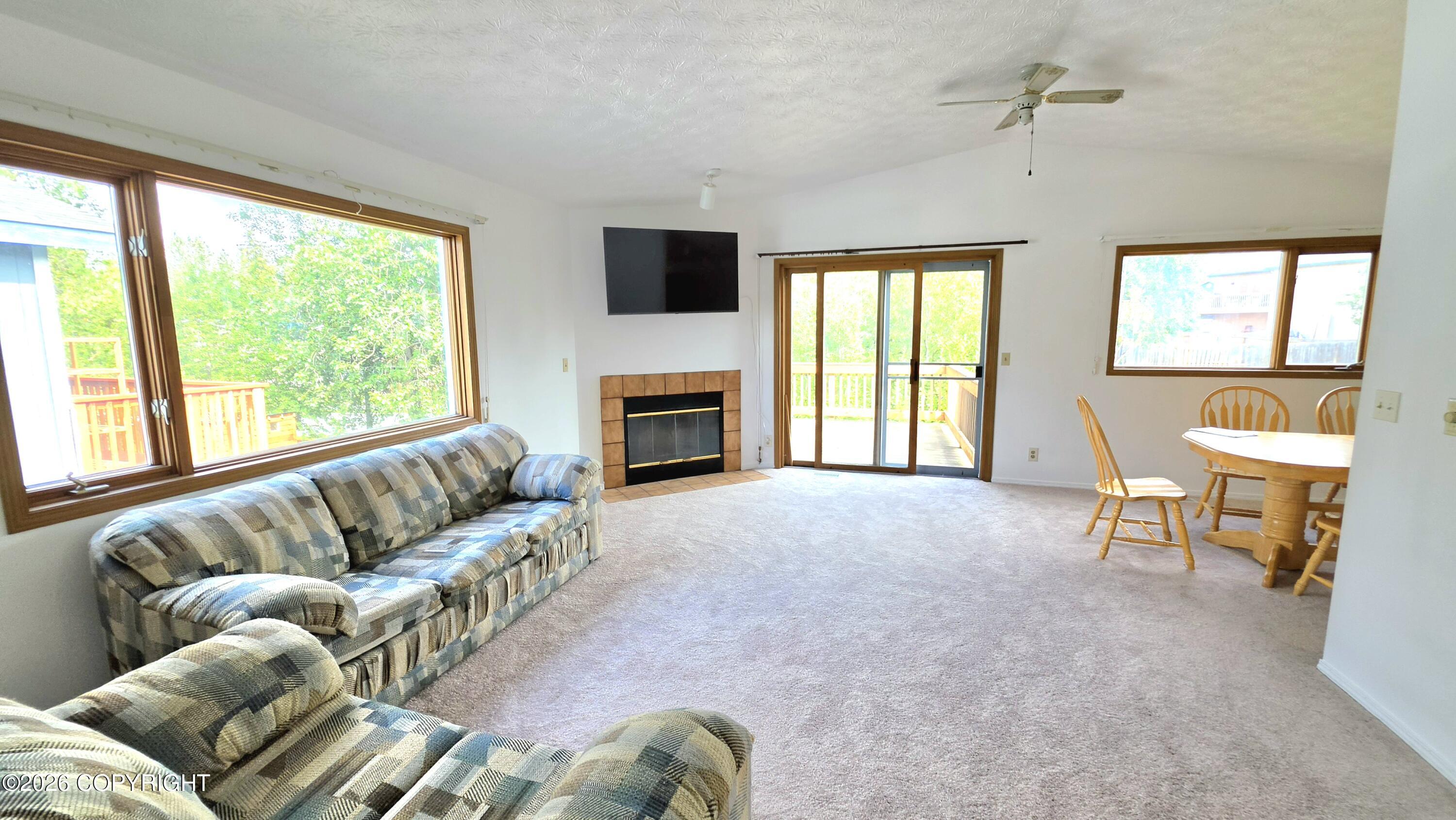 8101 Pinebrook Circle Property Photo 8