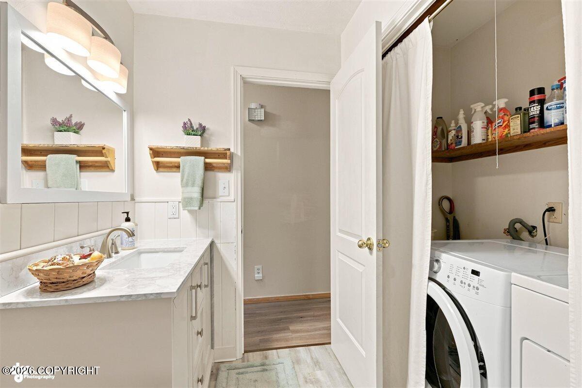 18339 Baranoff Avenue Property Photo 33