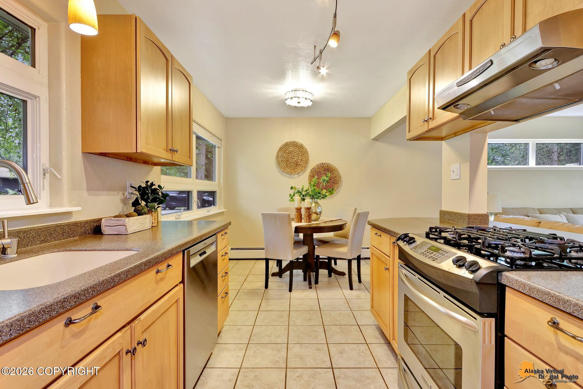 3336 Upland Drive Property Photo 12