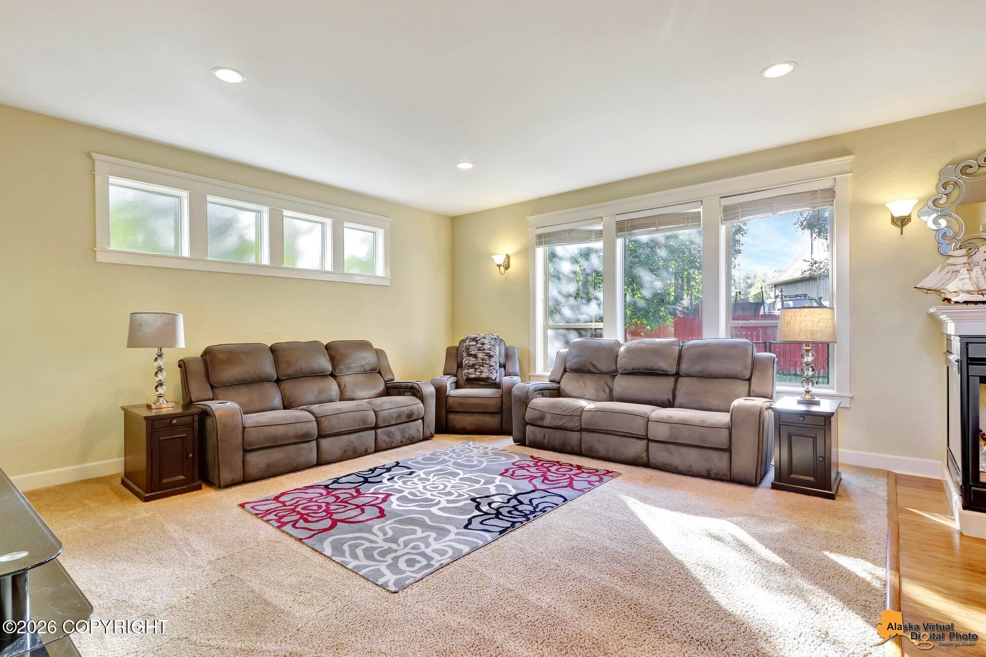 16914 Ludlow Circle Property Photo 9