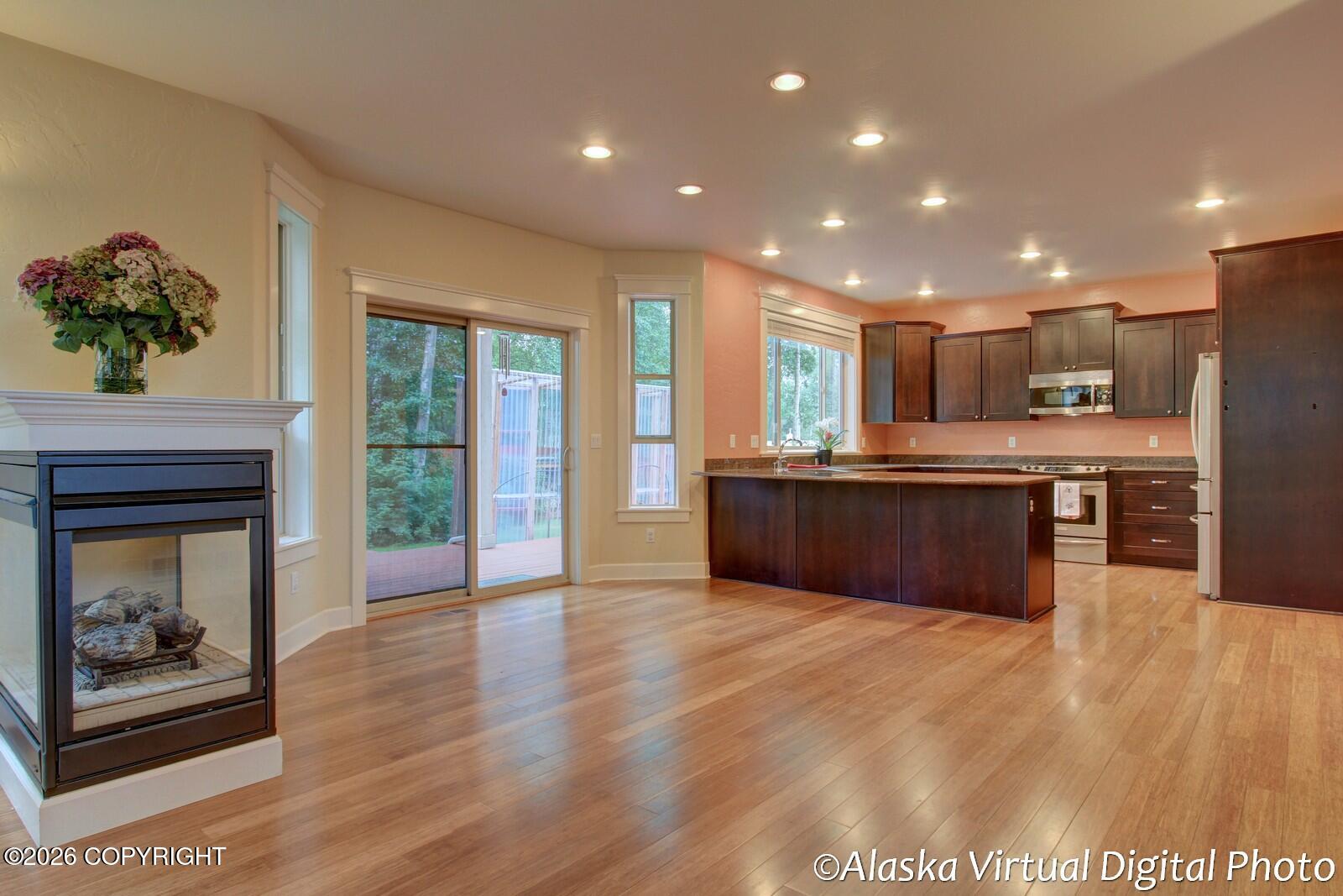 16914 Ludlow Circle Property Photo 12