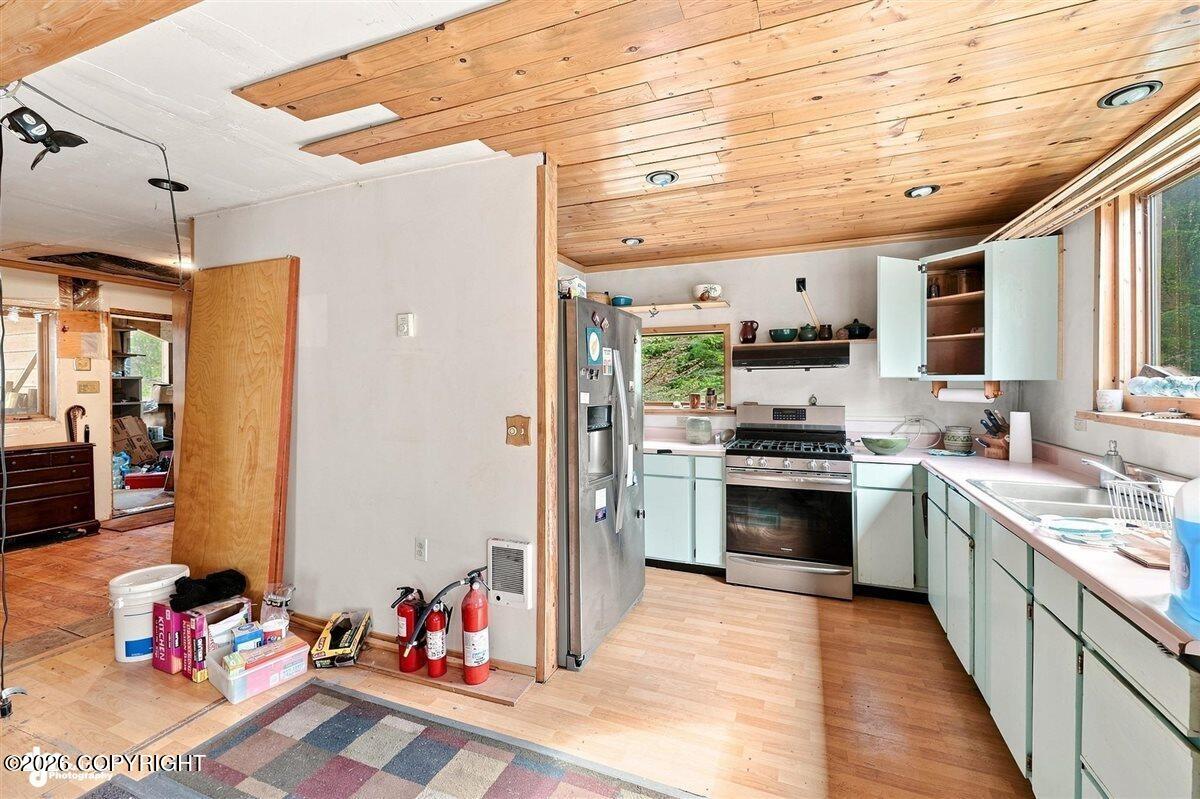 35077 Old Sterling Highway Property Photo 8