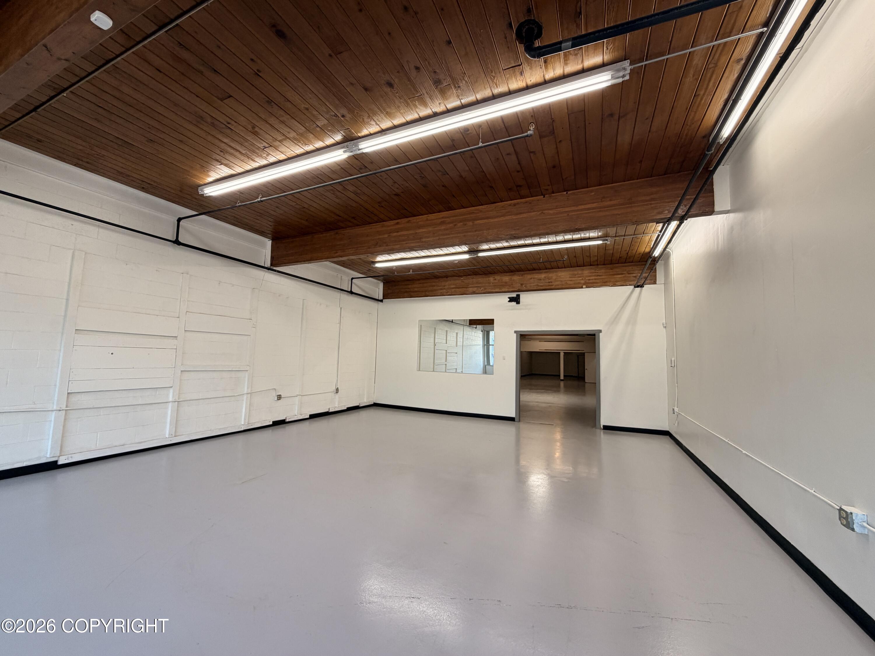 324 W 4th Avenue Property Photo 3