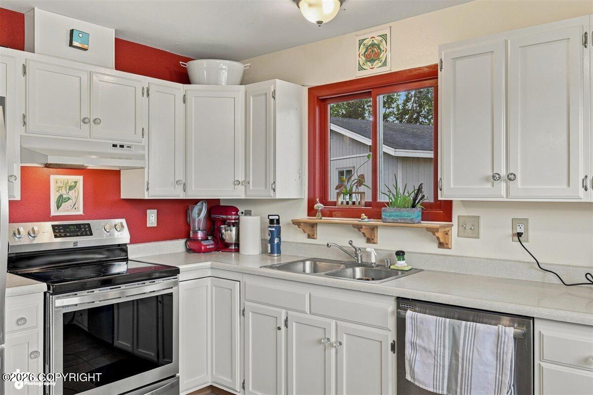 221 Orange Leaf Circle Property Photo 7