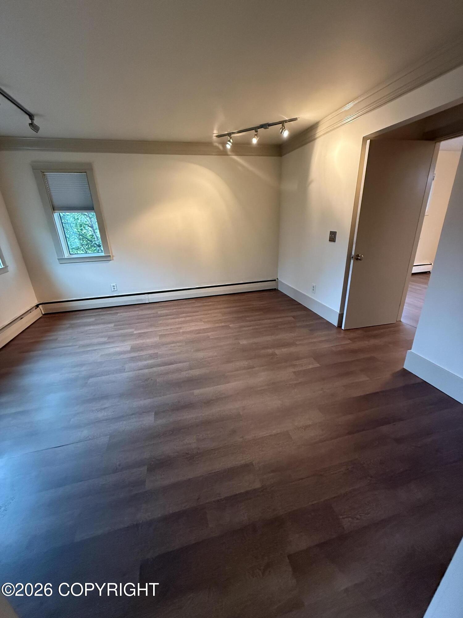 1900 W 32nd Avenue #a Property Photo 4