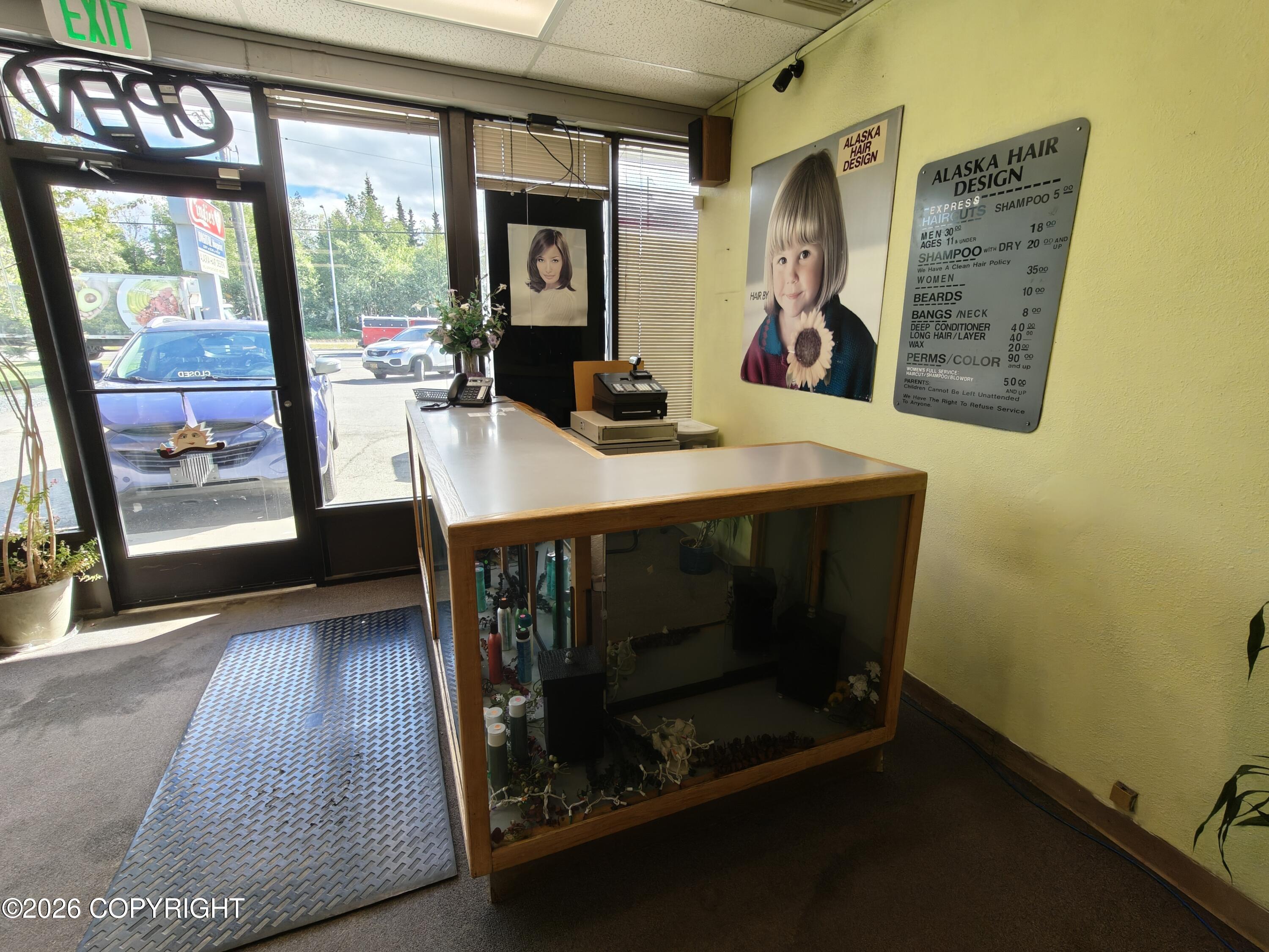 2440 Seward Highway Property Photo 14