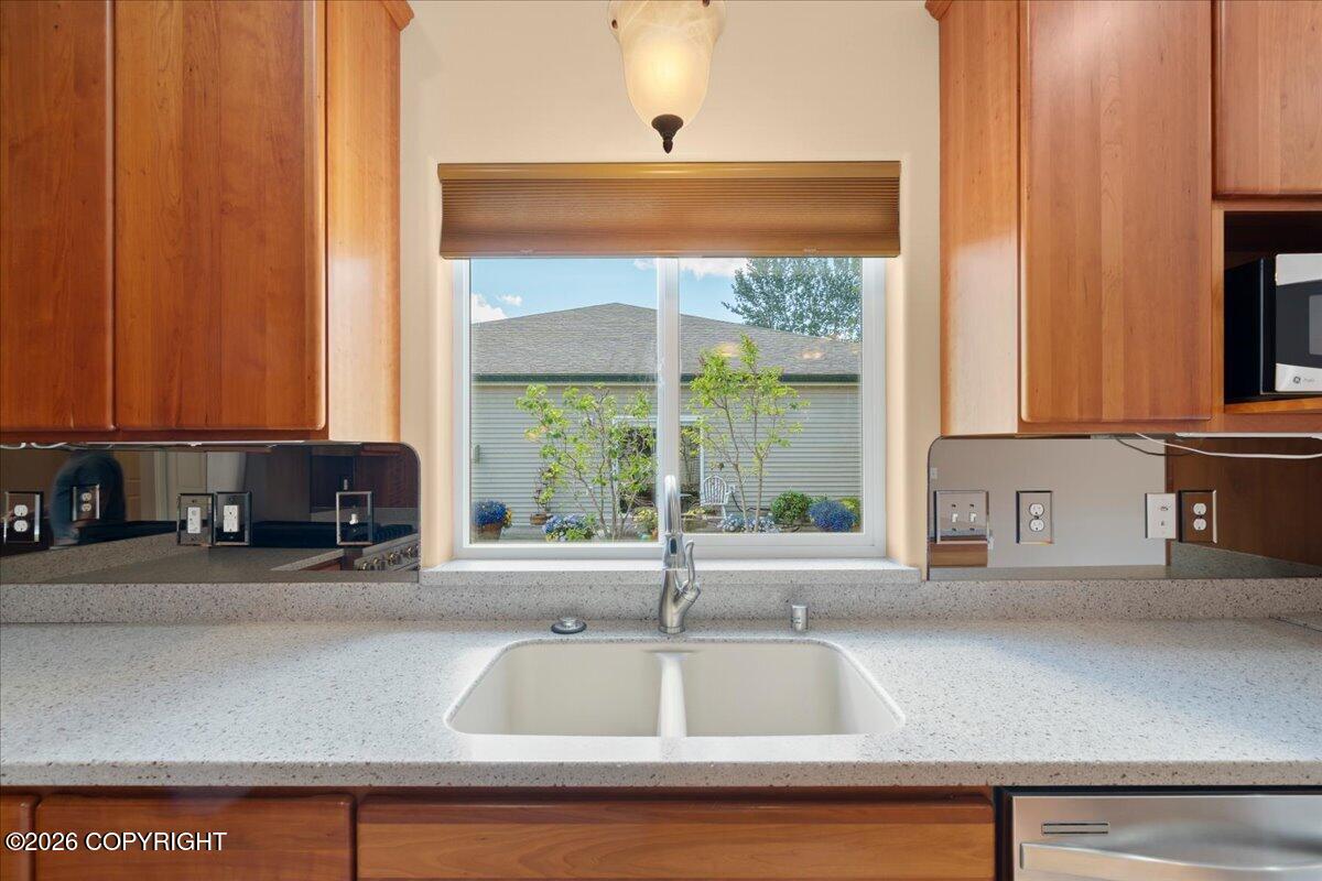 640 E Primrose Circle #6a Property Photo 18