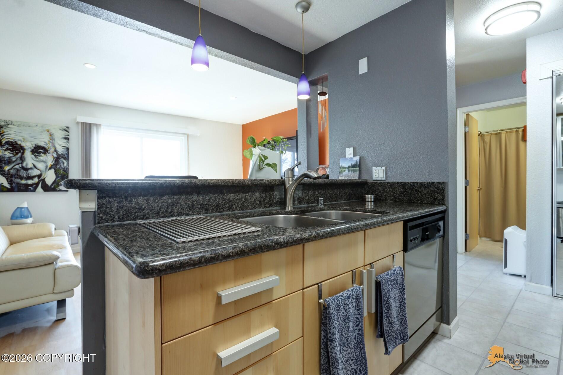 1327 W 25th Avenue #219 Property Photo 15