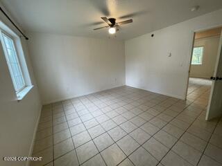 610 W Holiday Drive Property Photo 9