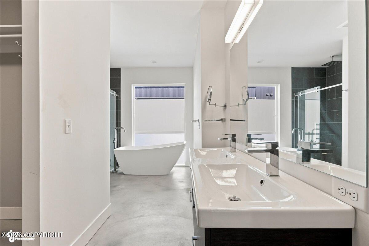 3302 Lois Drive Property Photo 37