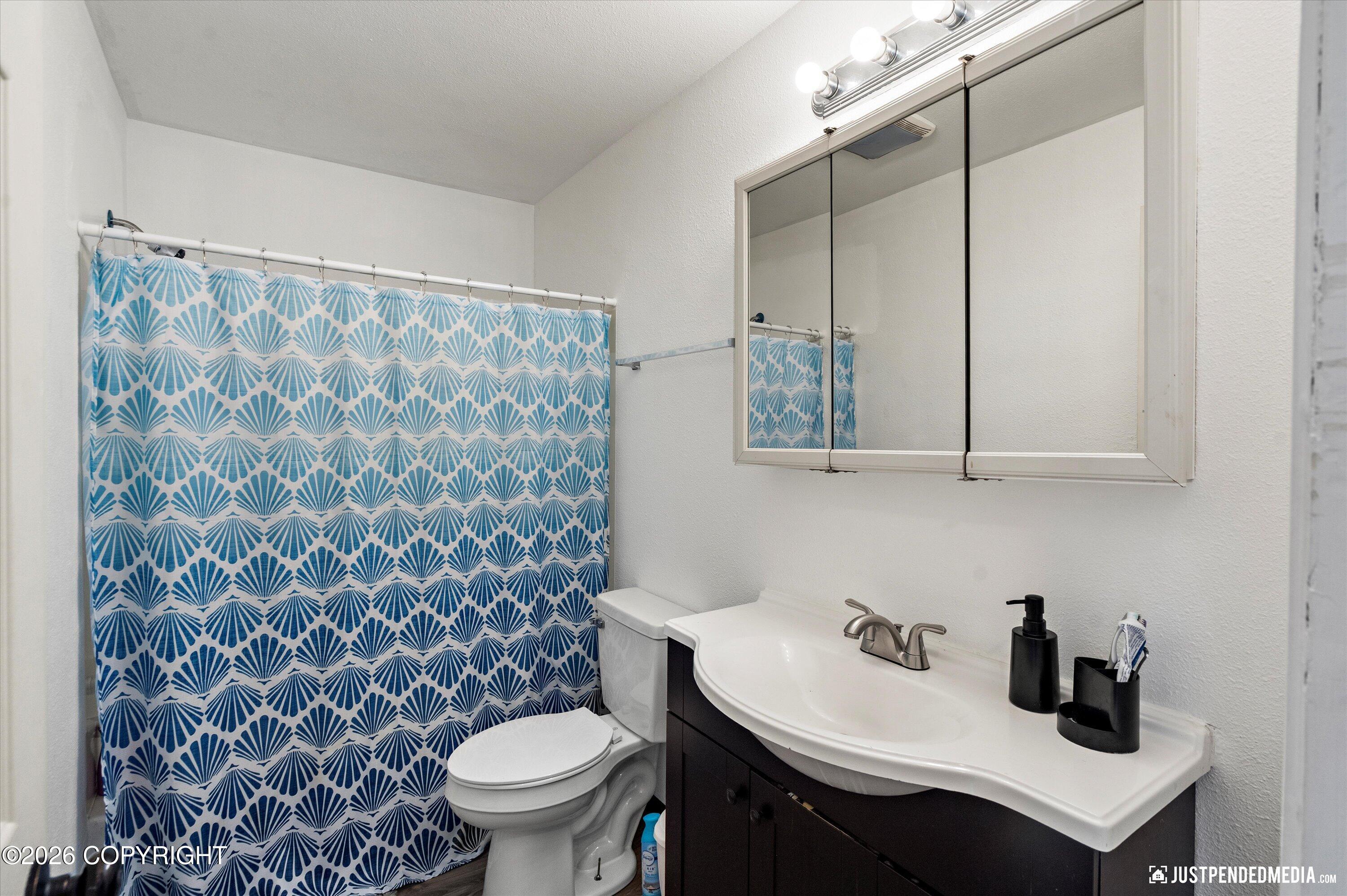 138 N Klevin Street Property Photo 4