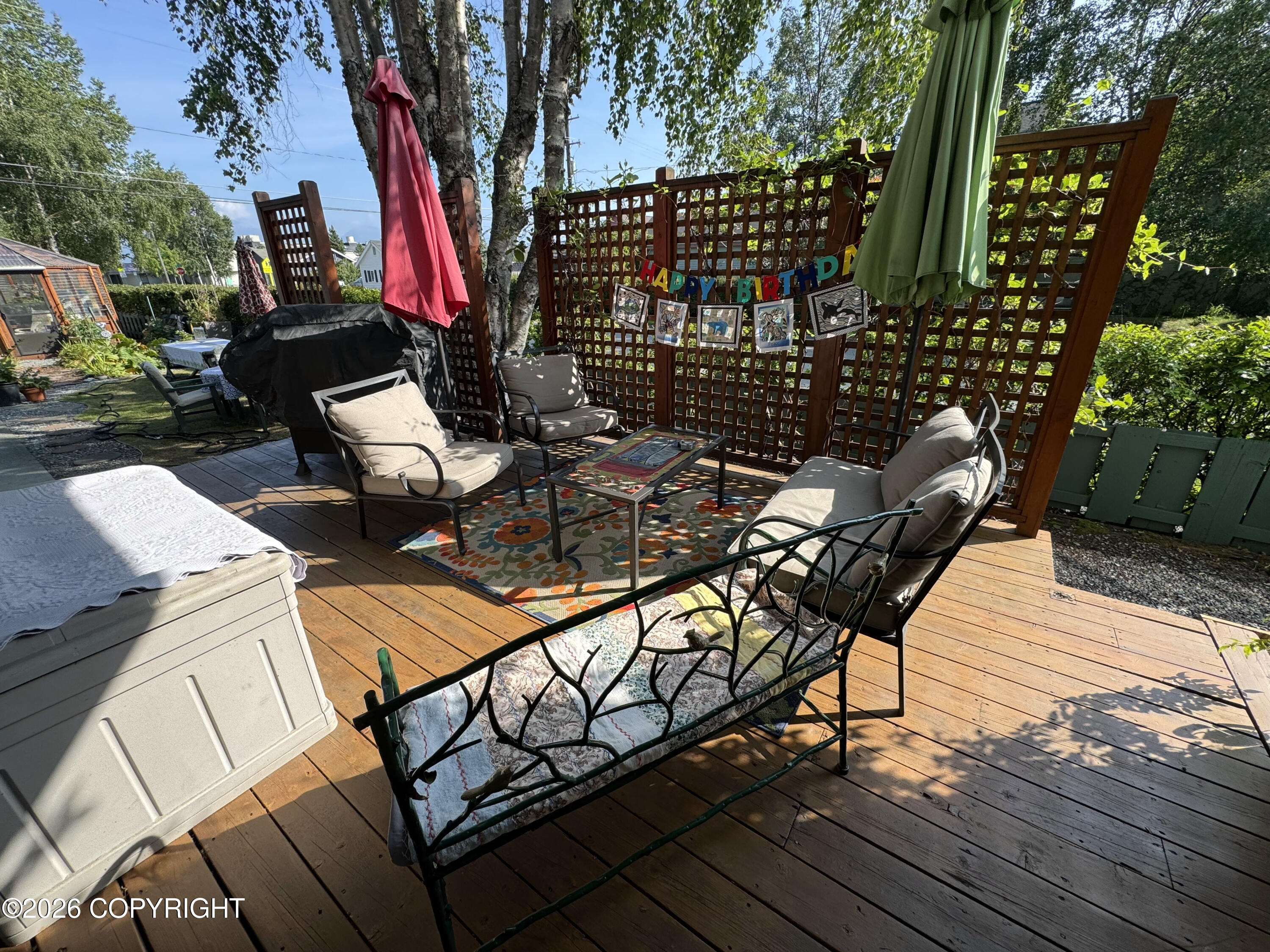 543 W 12th Avenue Property Photo 7