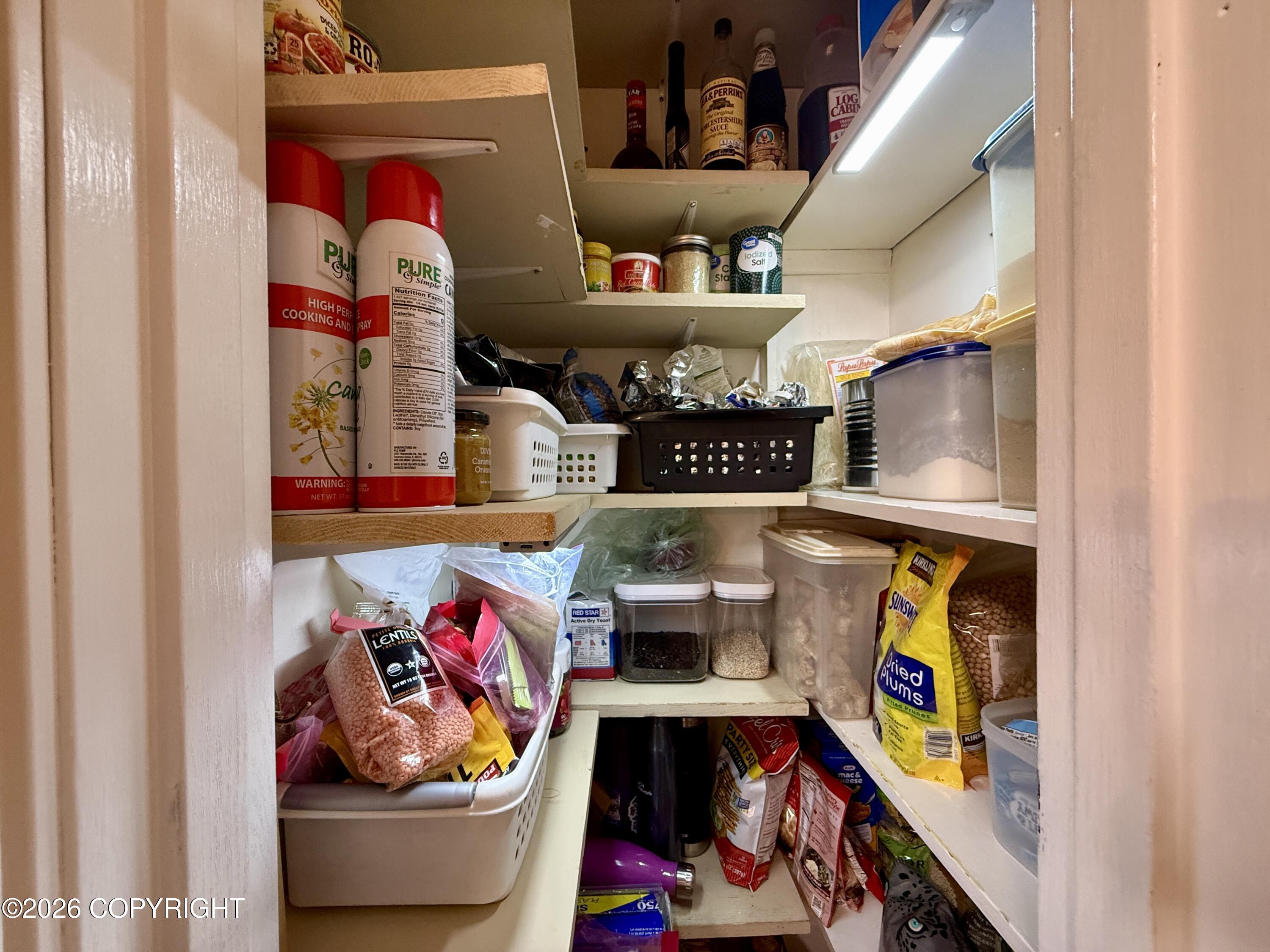 543 W 12th Avenue Property Photo 20