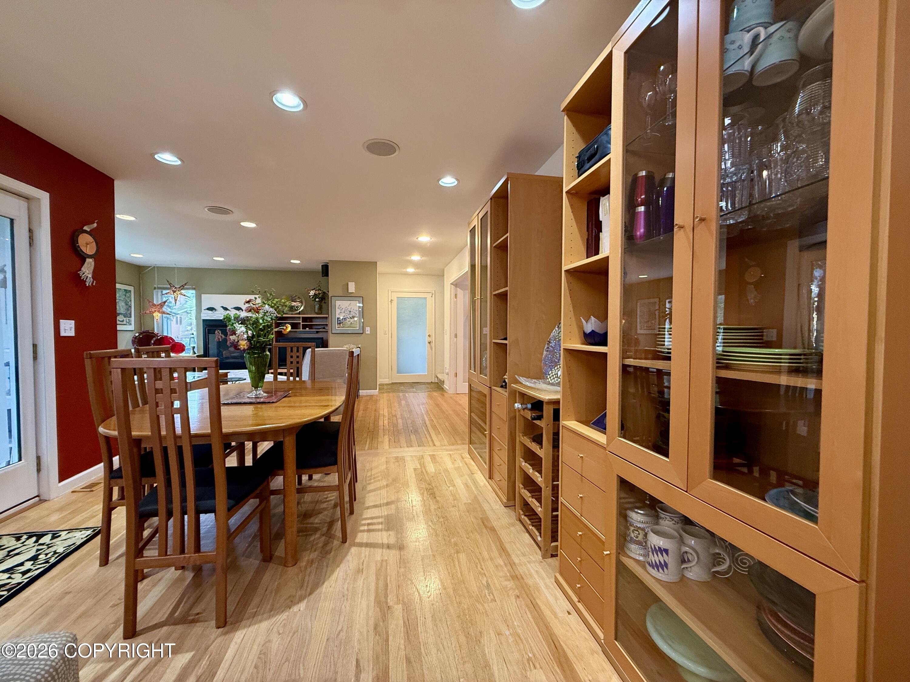 543 W 12th Avenue Property Photo 21