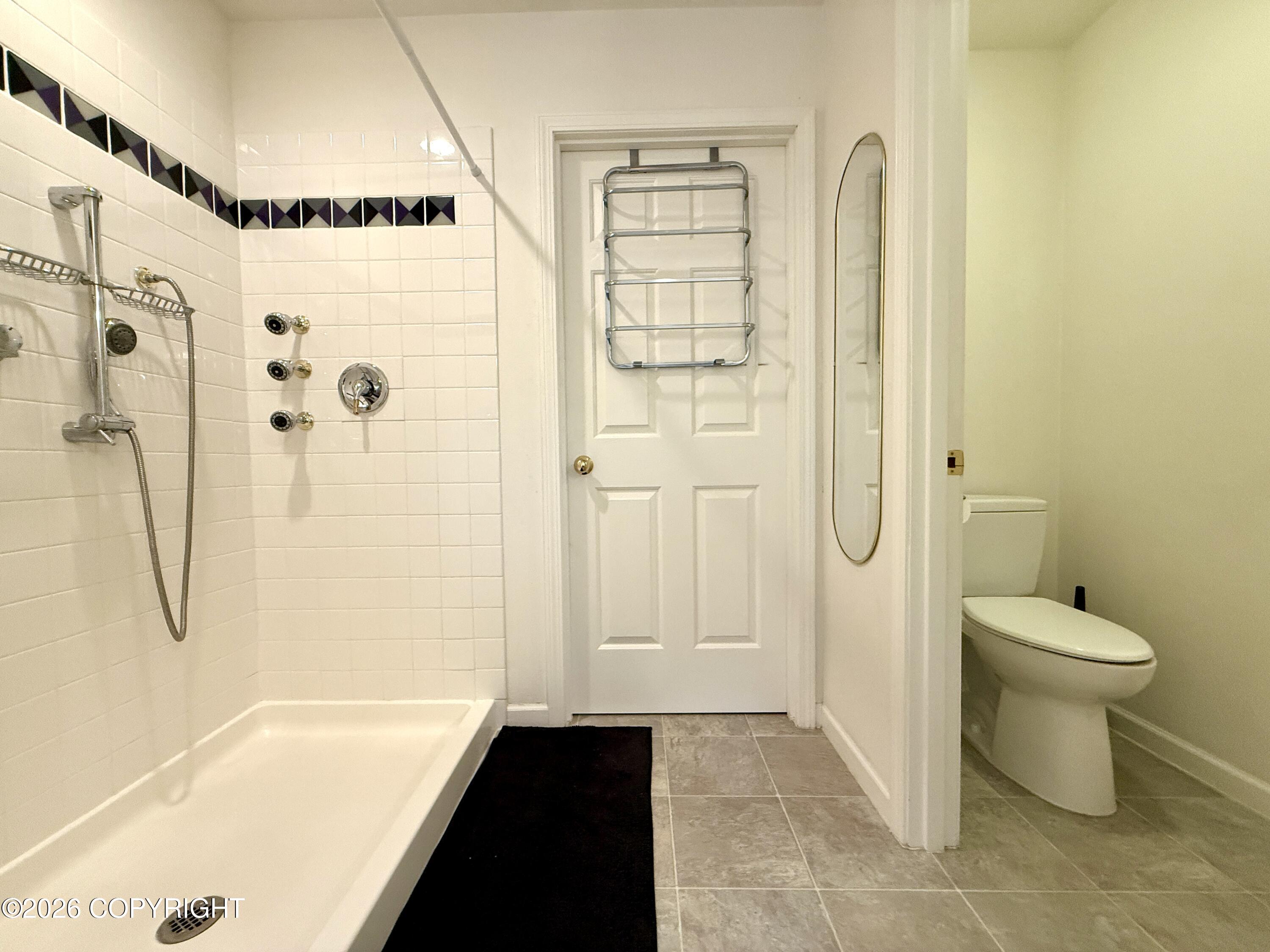 543 W 12th Avenue Property Photo 29