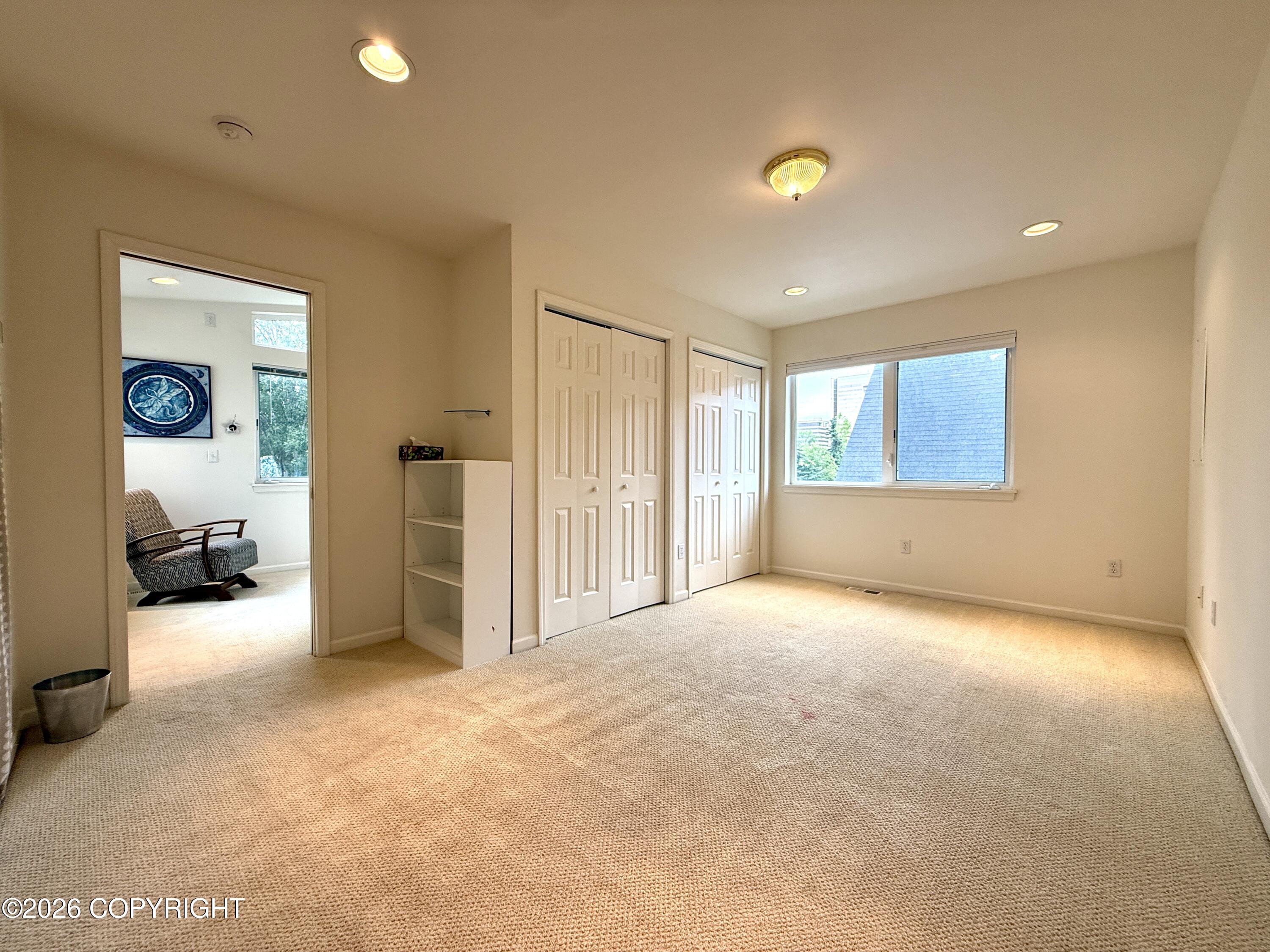 543 W 12th Avenue Property Photo 36