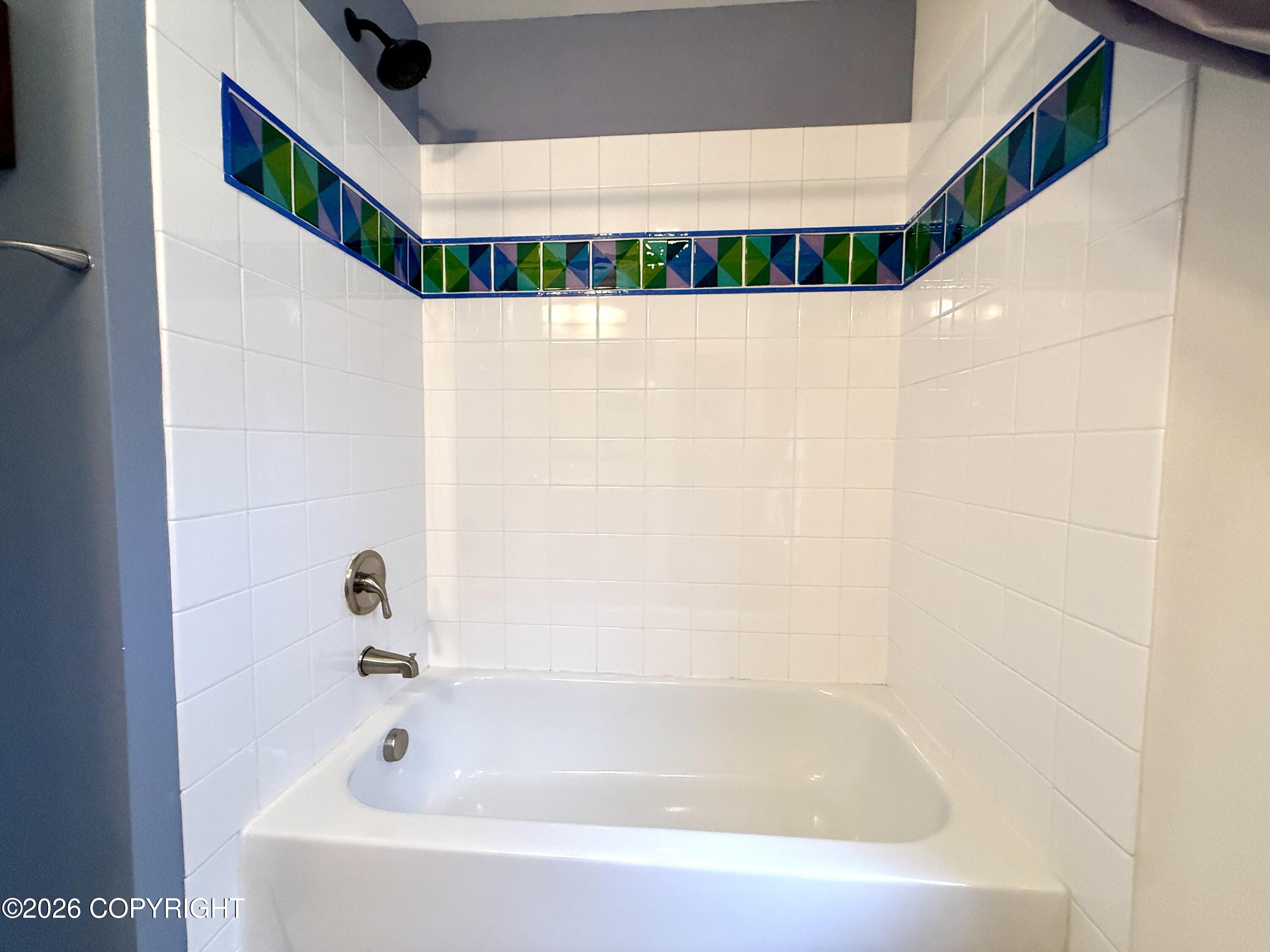 543 W 12th Avenue Property Photo 49