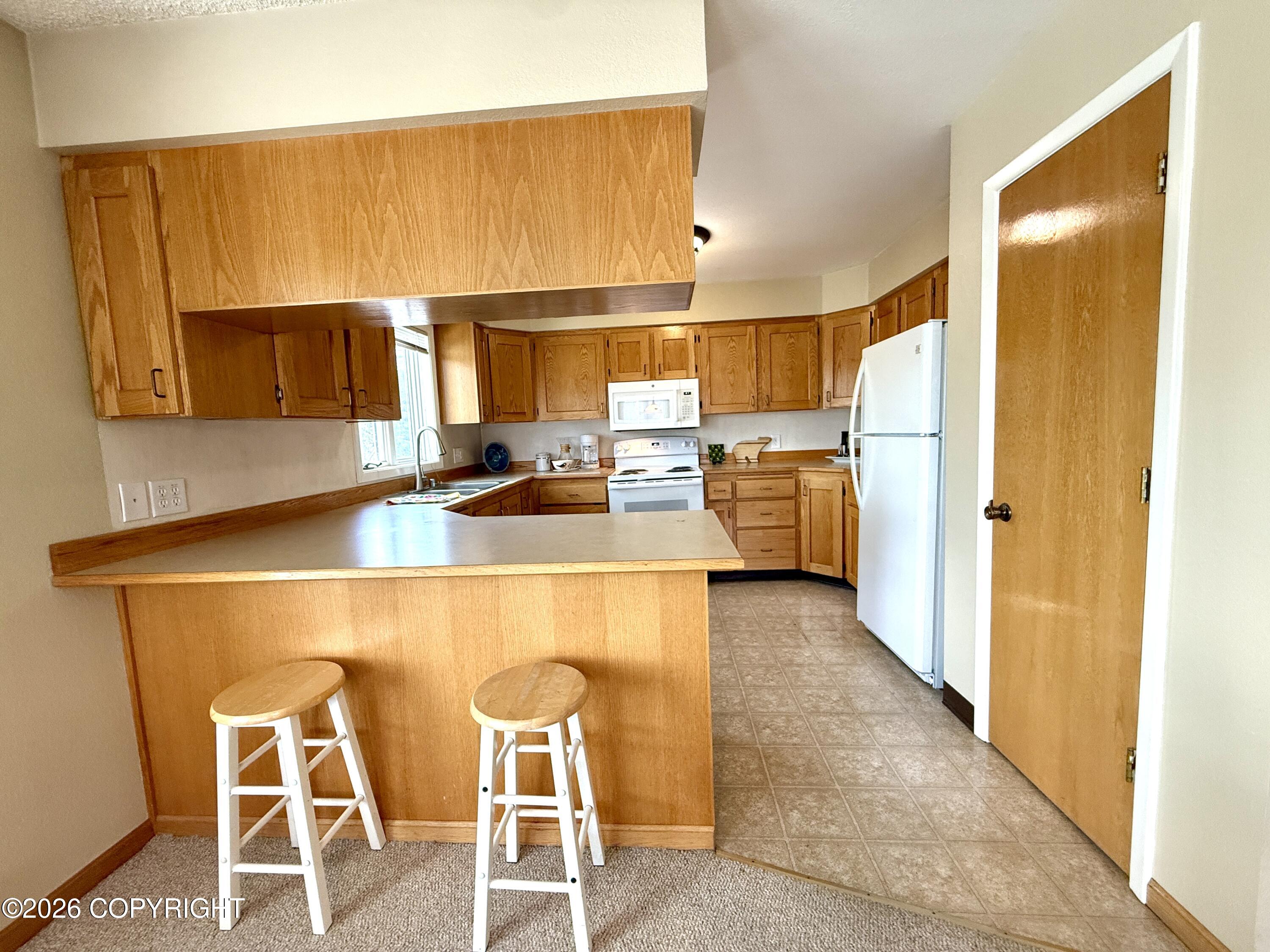 543 W 12th Avenue Property Photo 57