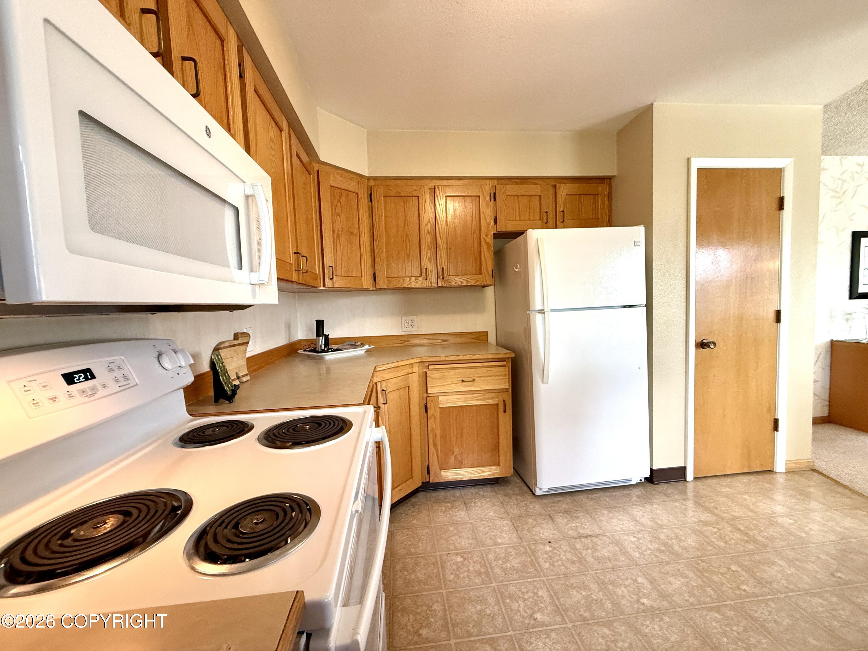 543 W 12th Avenue Property Photo 58