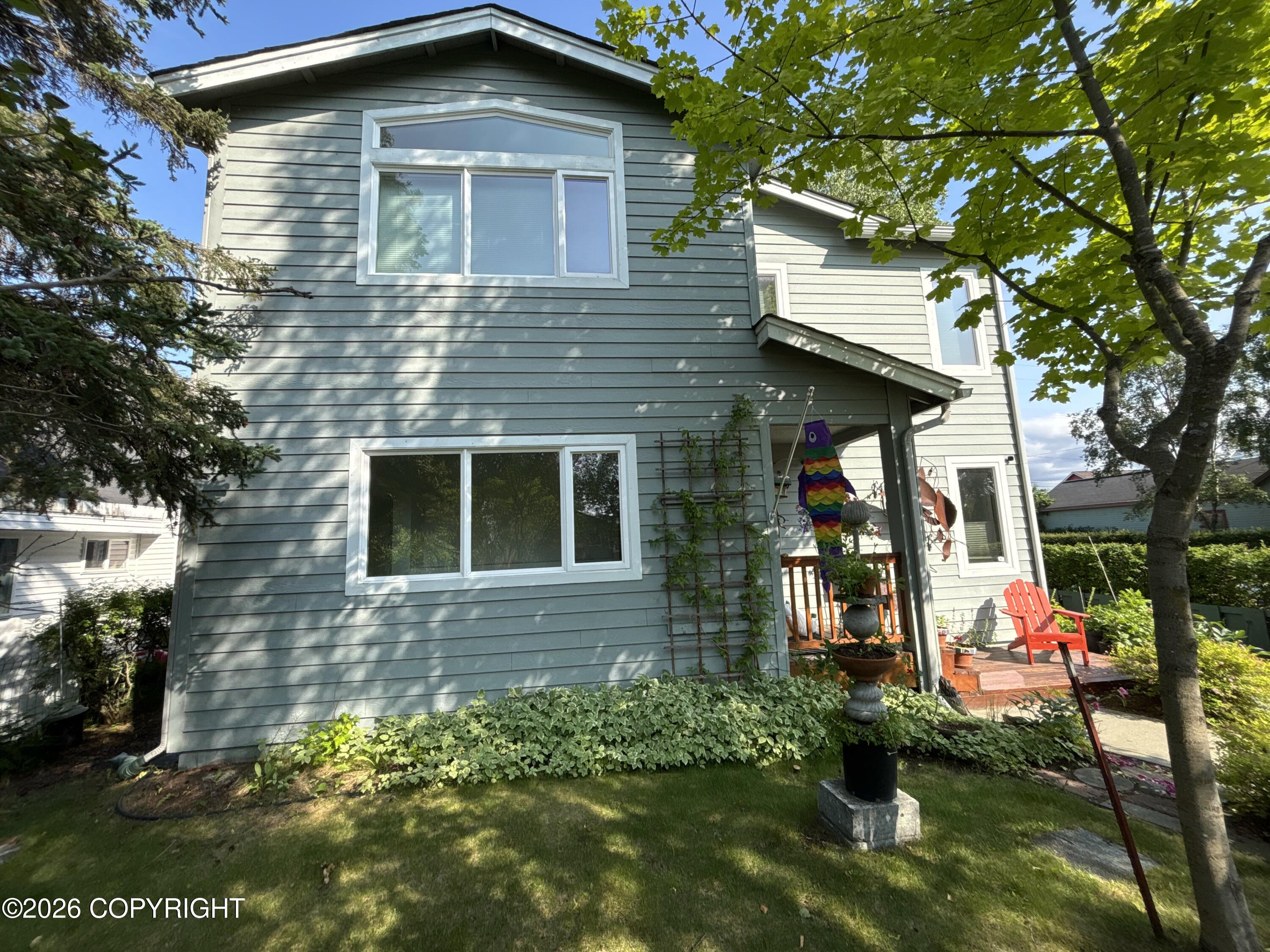 543 W 12th Avenue Property Photo 90