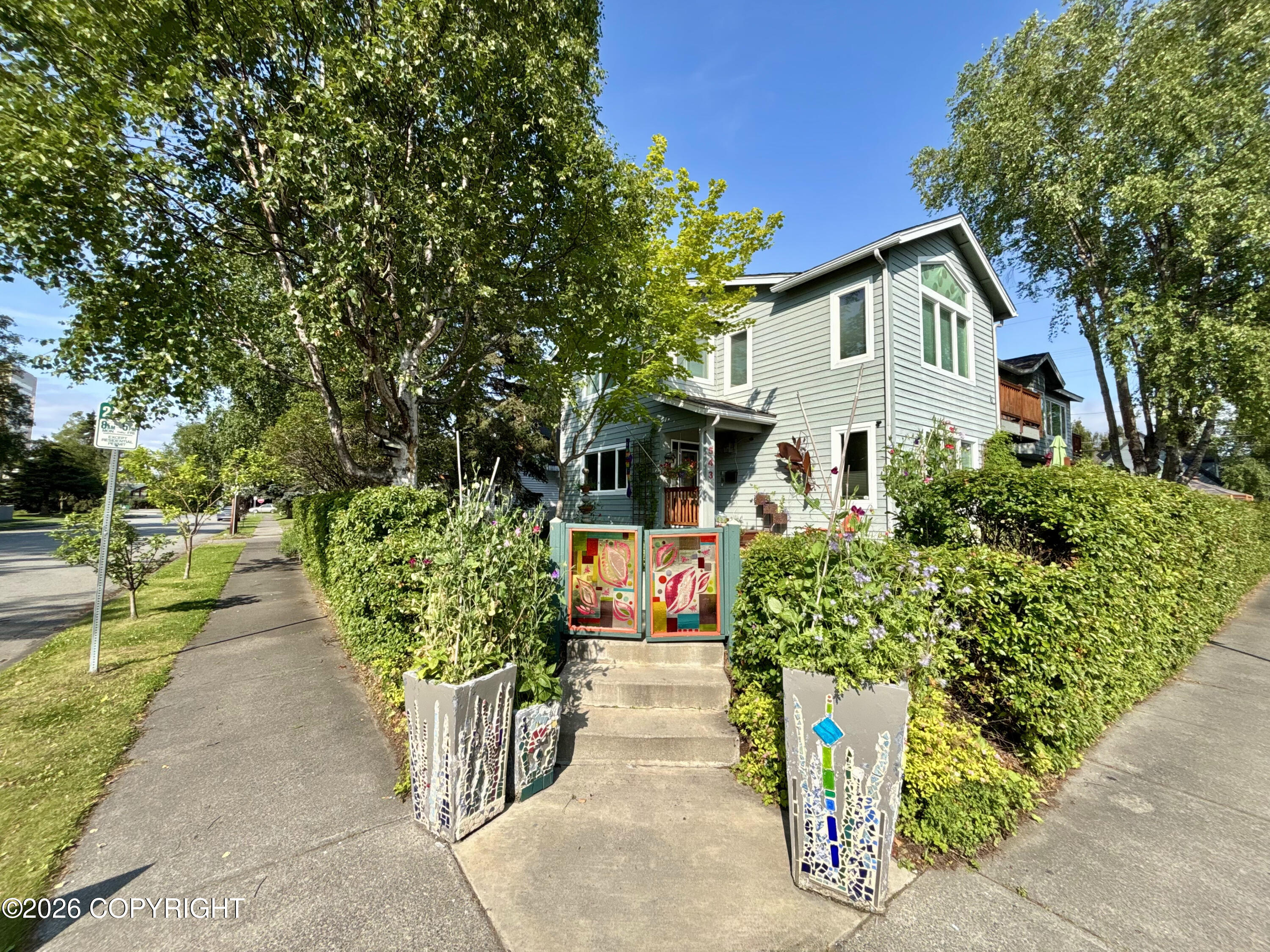 543 W 12th Avenue Property Photo 94