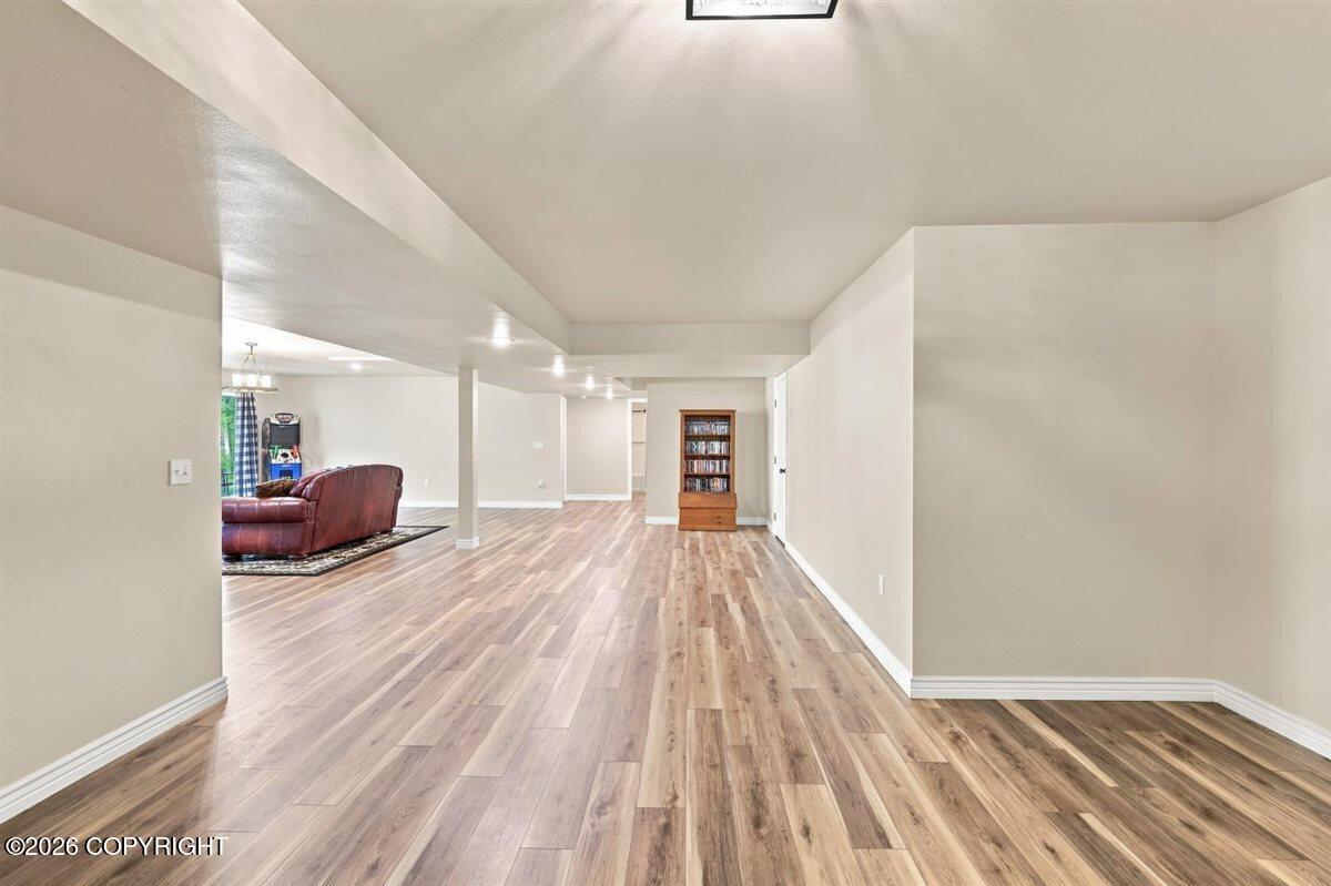 6047 E Sun Crest Drive Property Photo 28