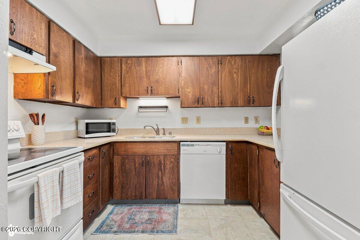 4838 Bryn Mawr Court #2 Property Photo 7