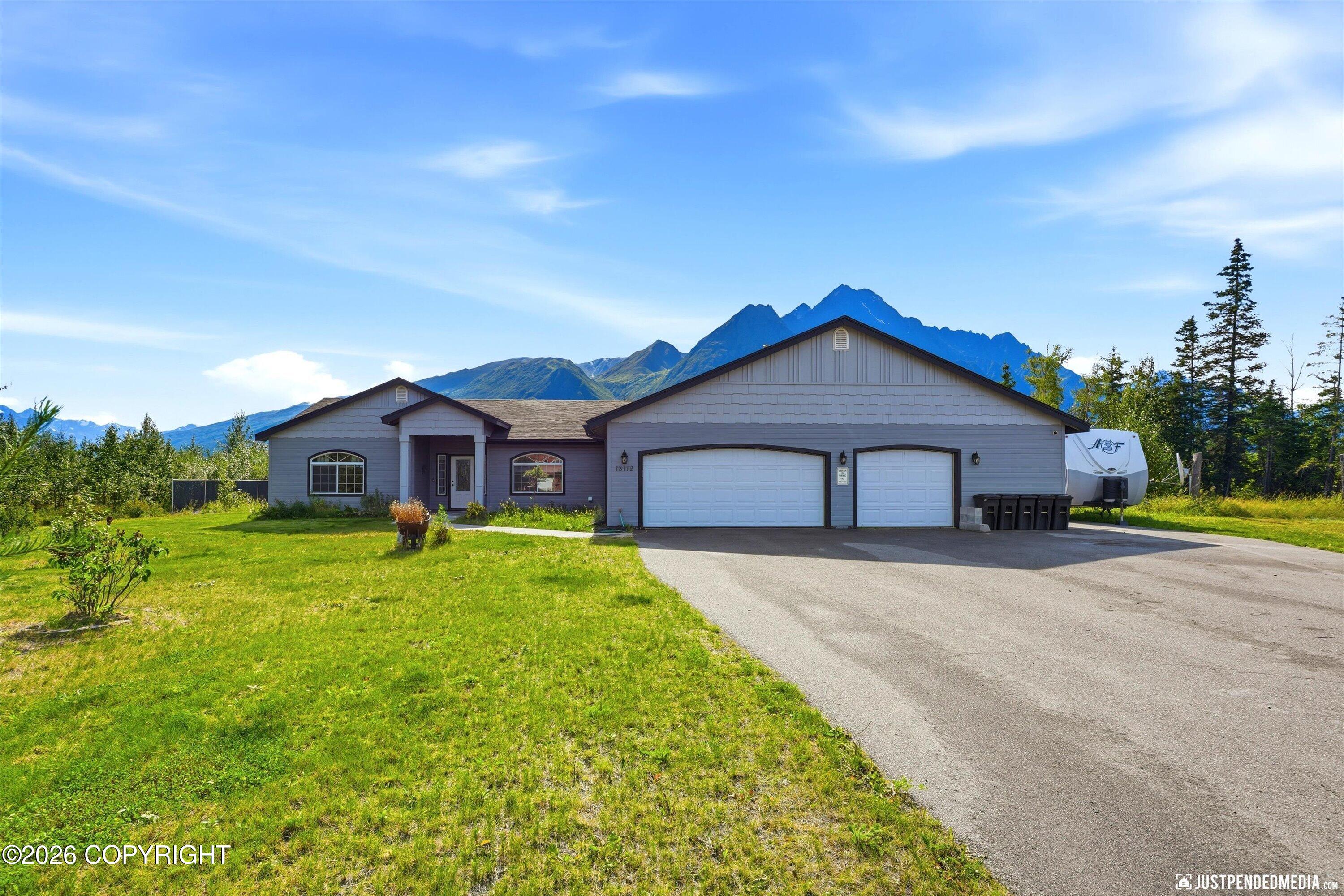 18112 E Pine Needle Way Property Photo 4