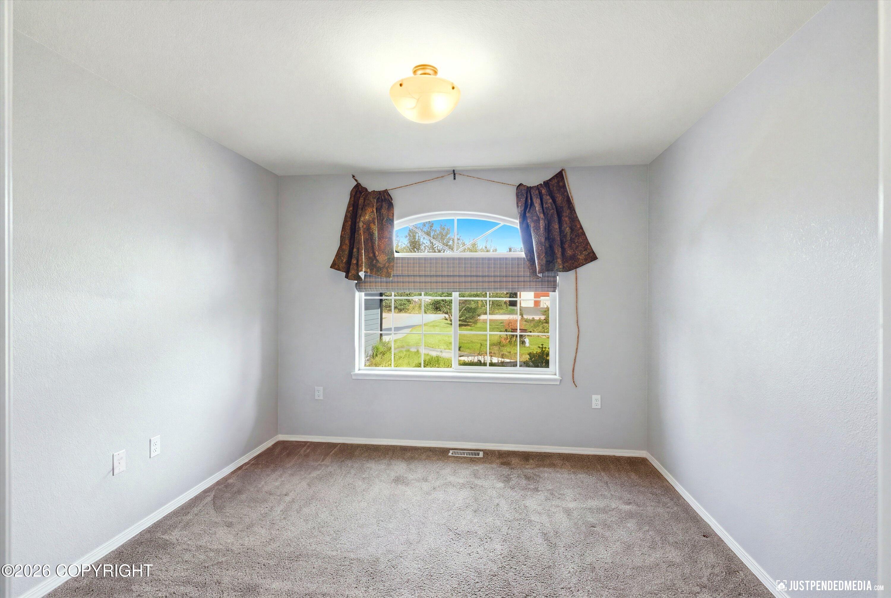 18112 E Pine Needle Way Property Photo 10