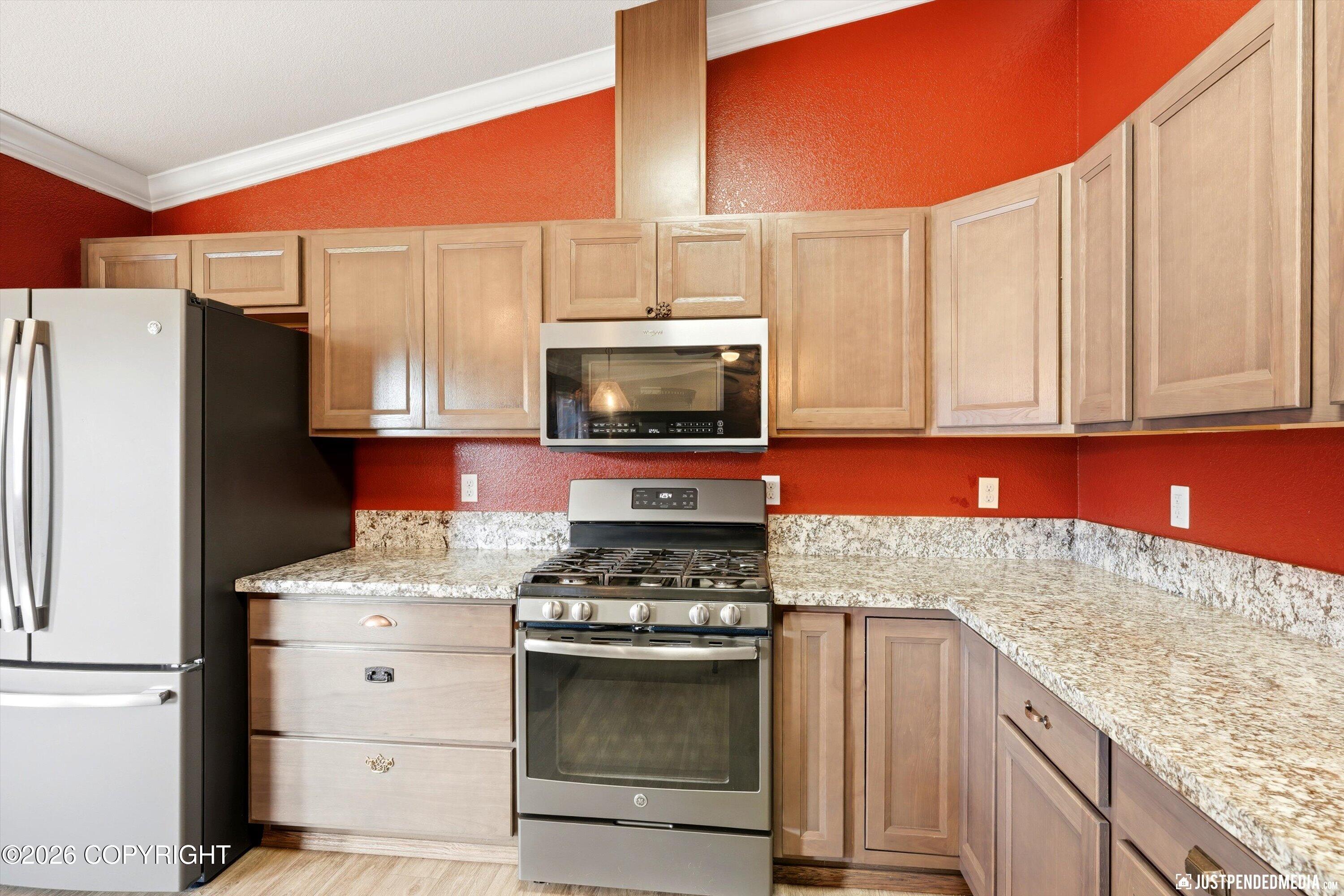 18112 E Pine Needle Way Property Photo 13