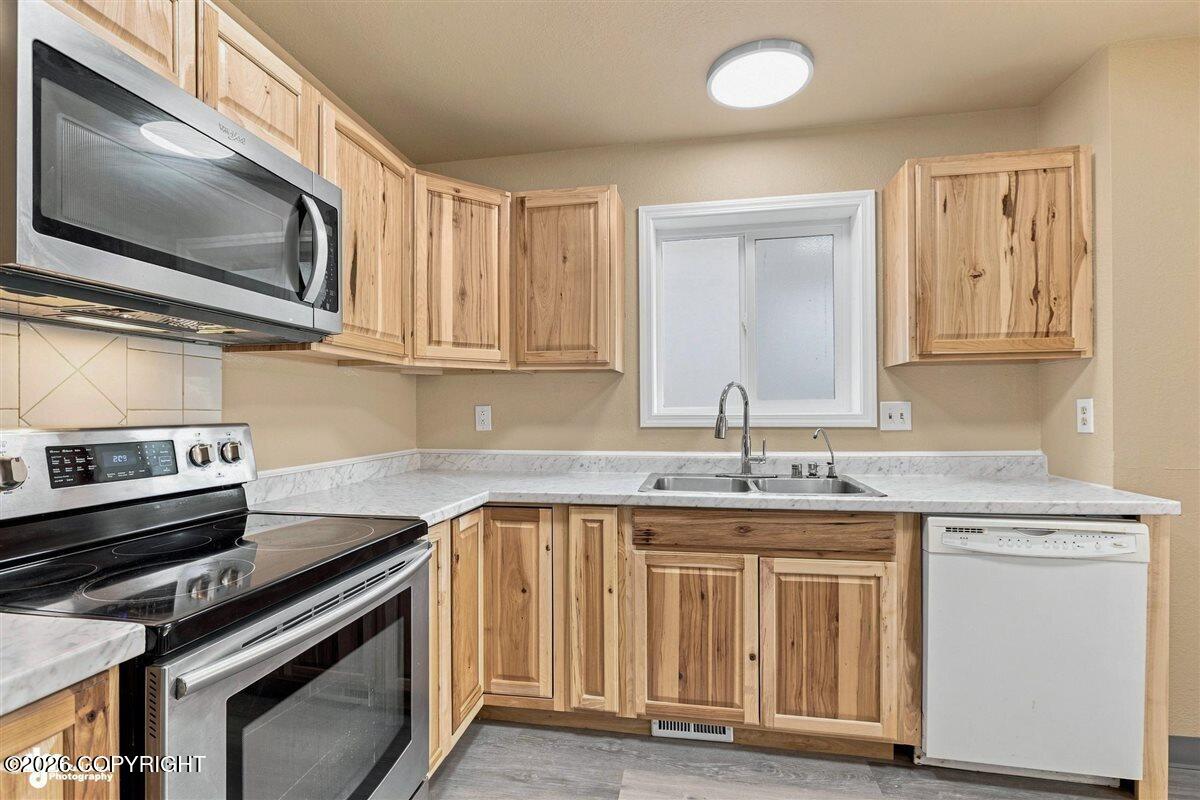 10111 Betula Drive Property Photo 15