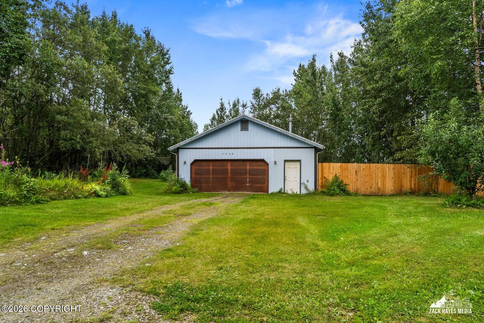 7738 W Carmel Road Property Photo 4