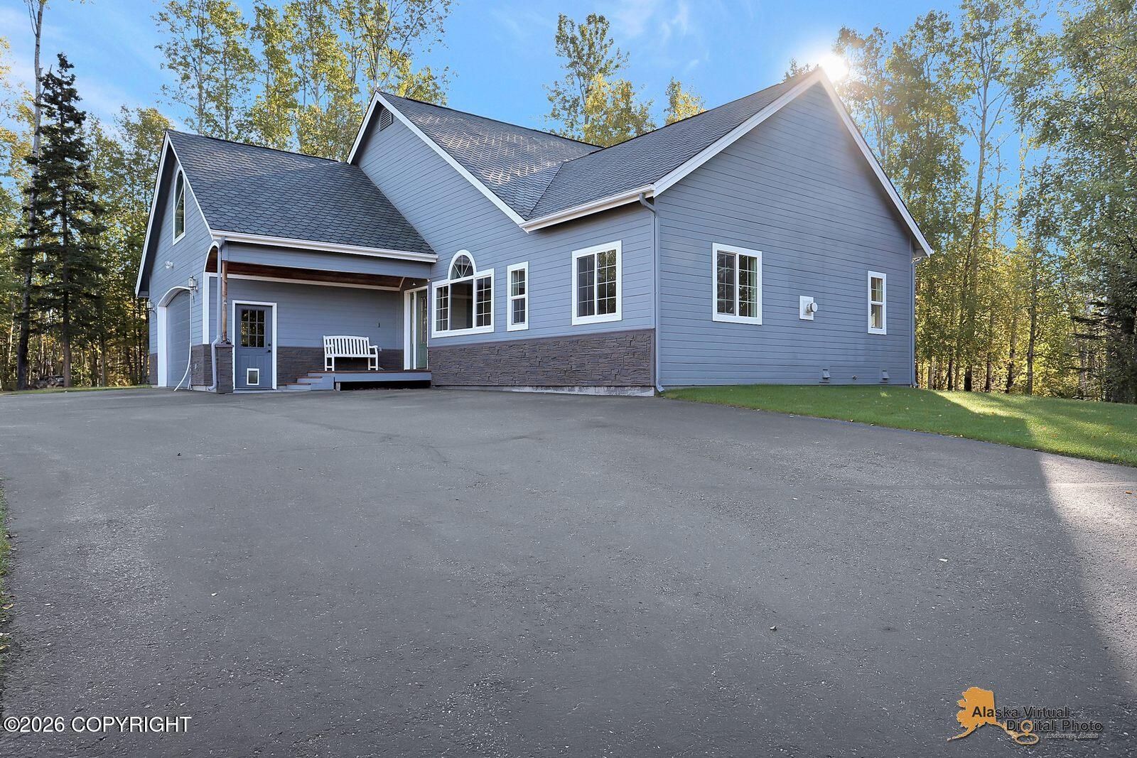 3928 N Inspiration Loop Property Photo 2
