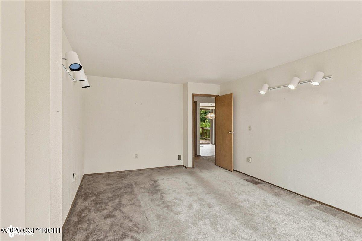 9759 Reliance Drive Property Photo 18