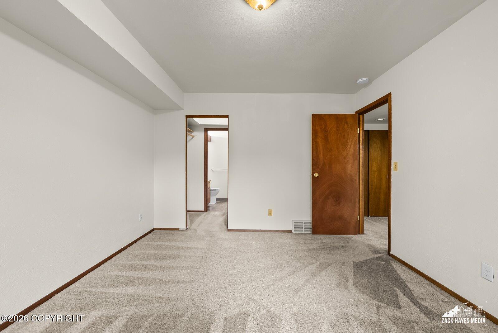 7242 Foxridge Circle #c Property Photo 21