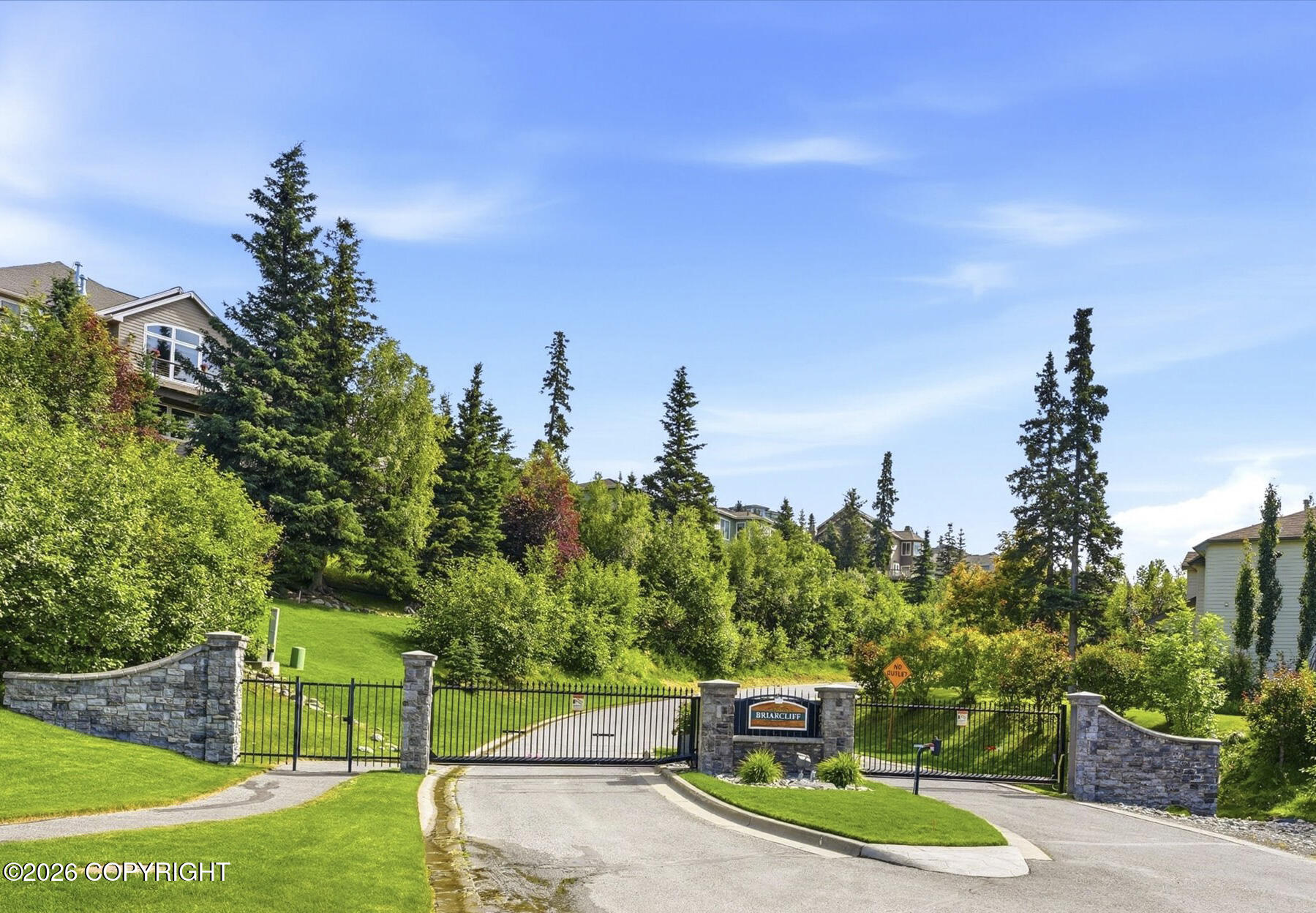 17041 Briarcliff Pointe Circle Property Photo 6