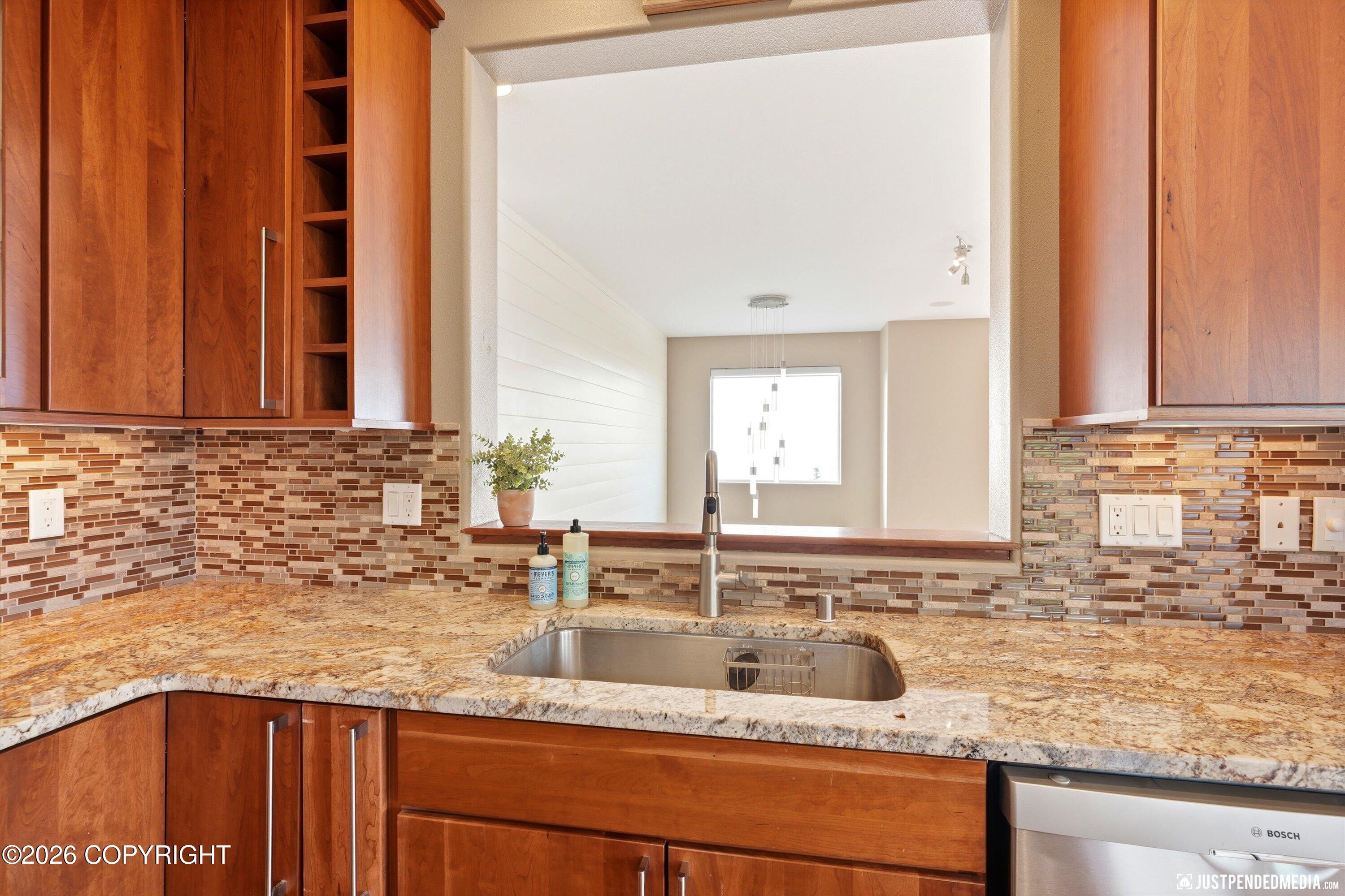 17041 Briarcliff Pointe Circle Property Photo 34