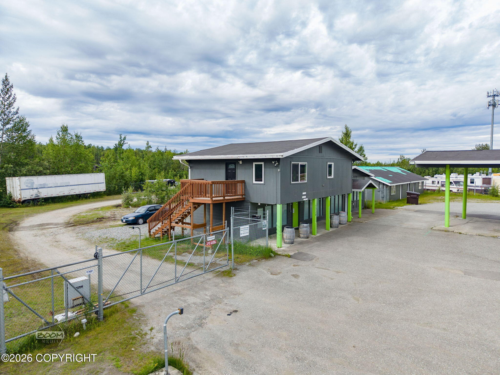 5320 W Parks Highway Property Photo 4