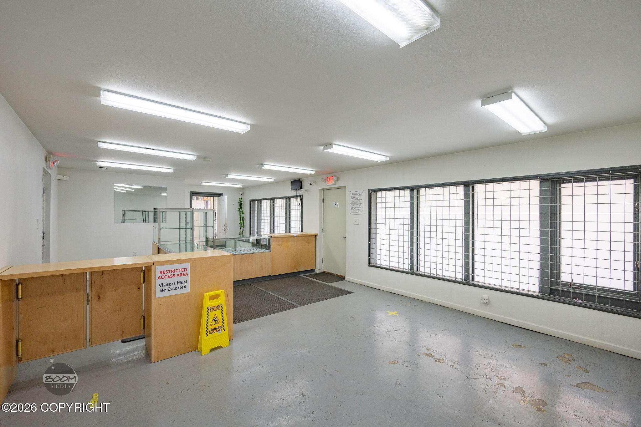 5320 W Parks Highway Property Photo 8