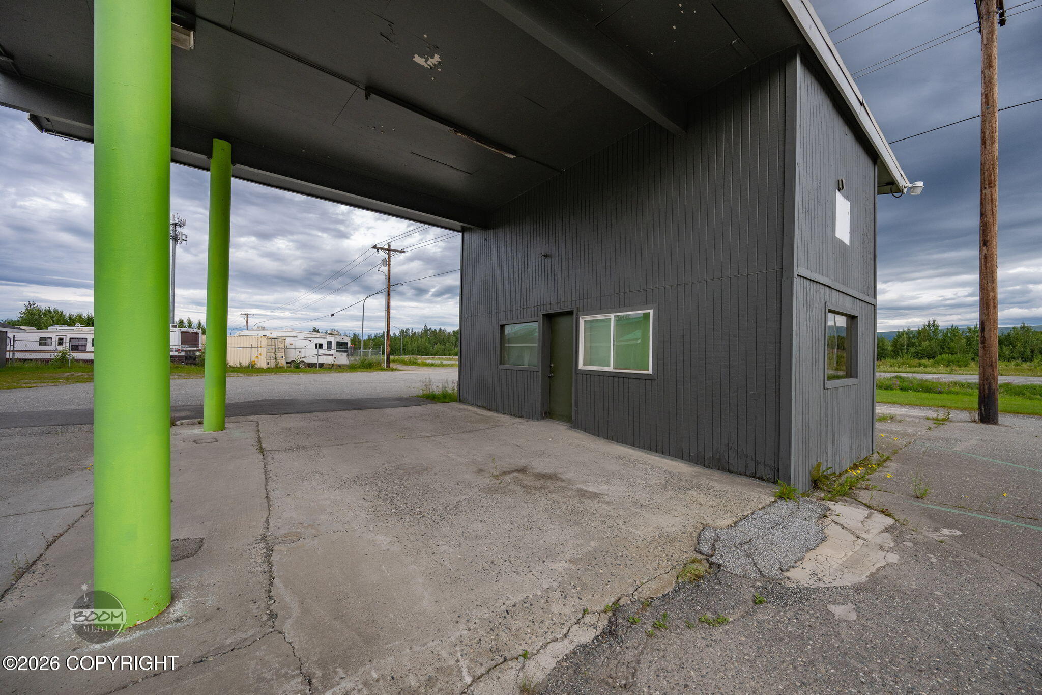5320 W Parks Highway Property Photo 54