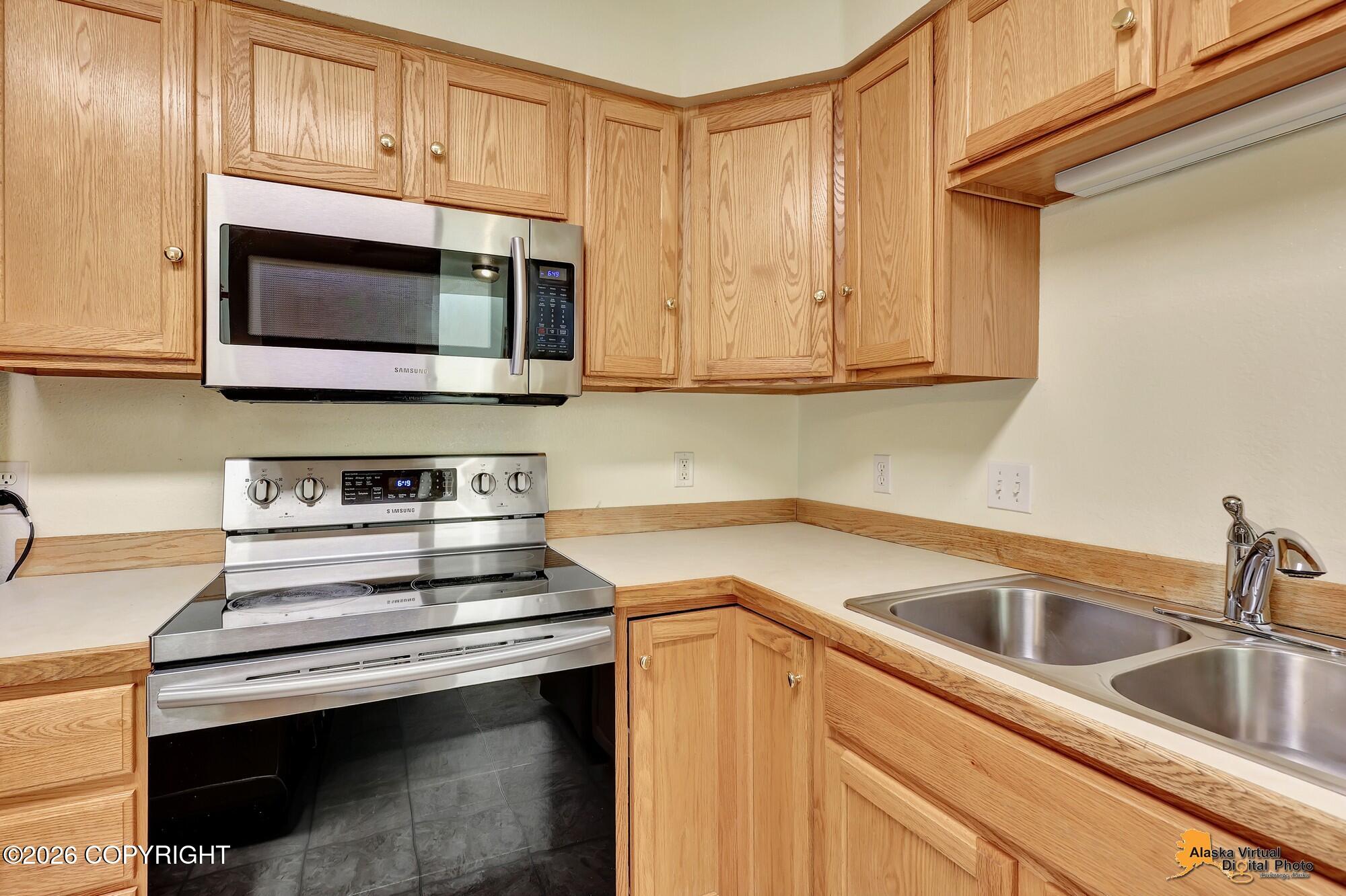 8393 Duben Avenue #4 Property Photo 14