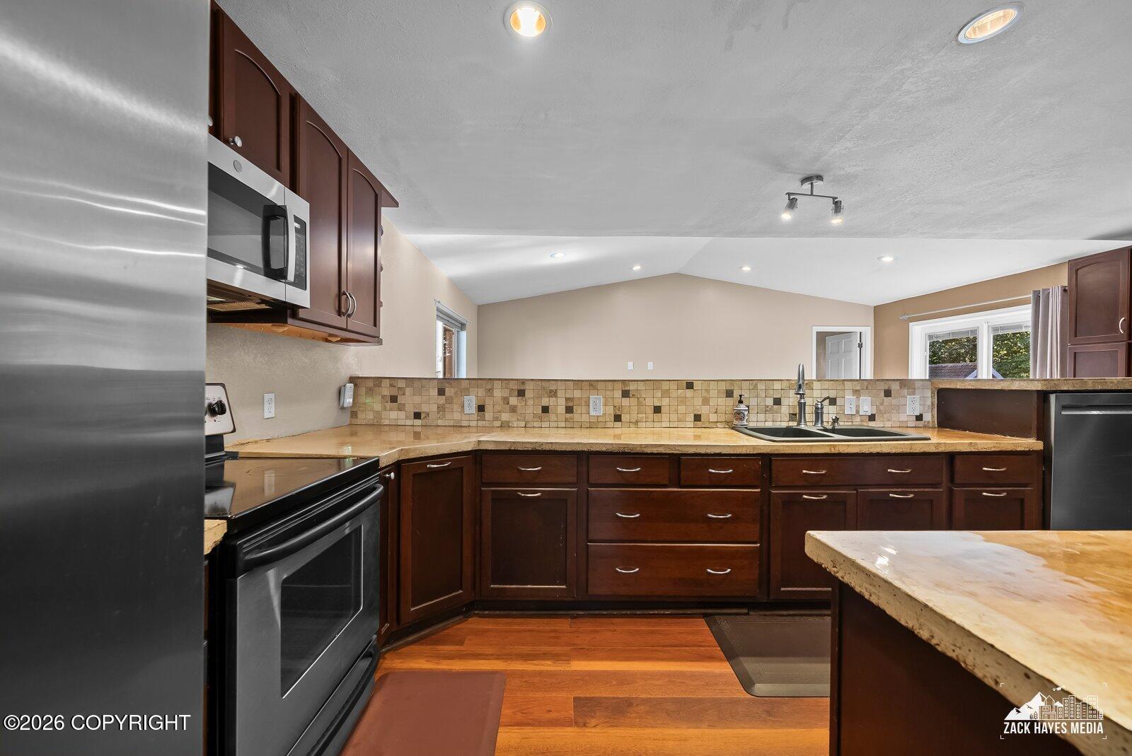 3113 Campbell Airstrip Road Property Photo 16